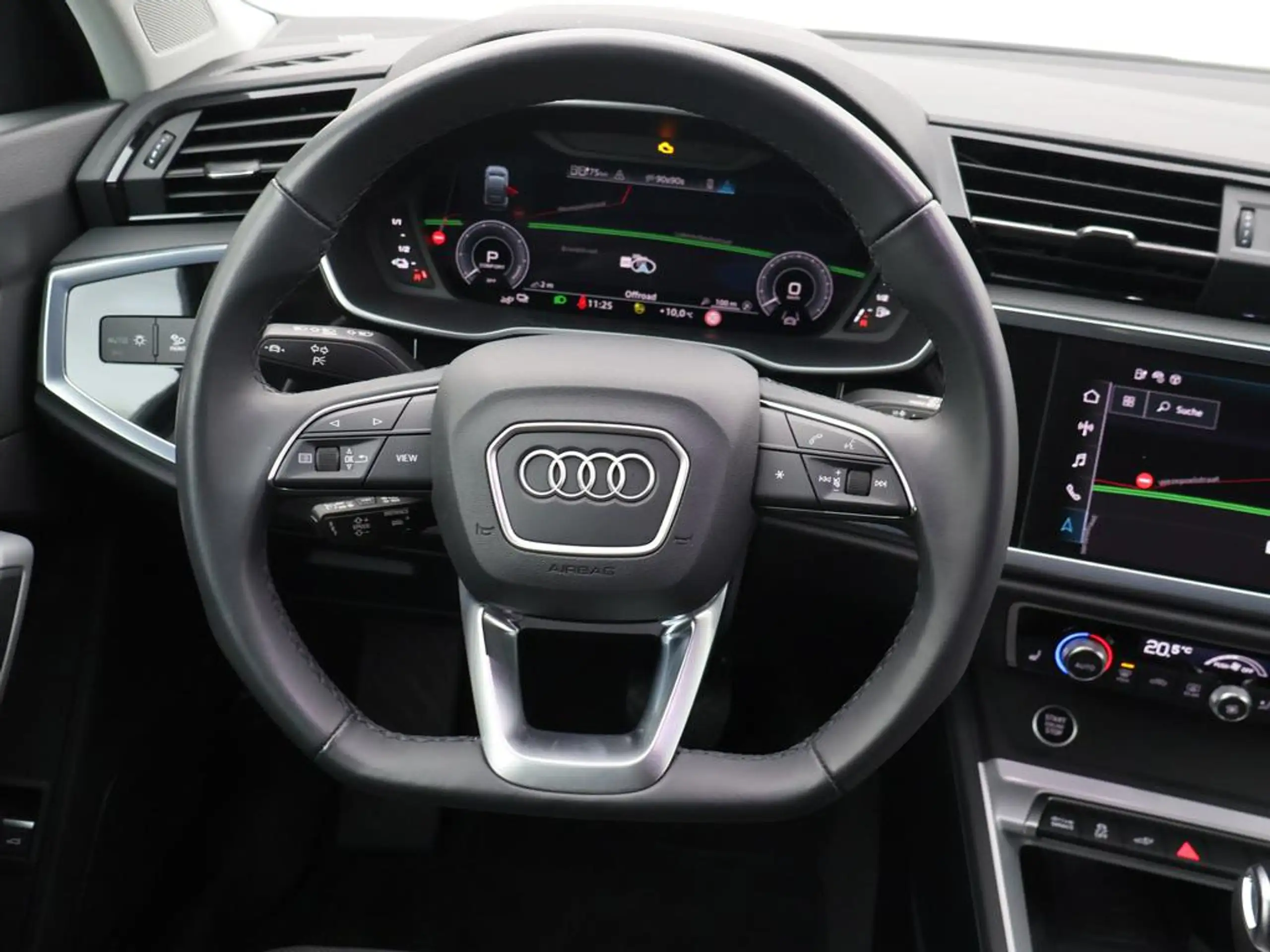 Audi - Q3