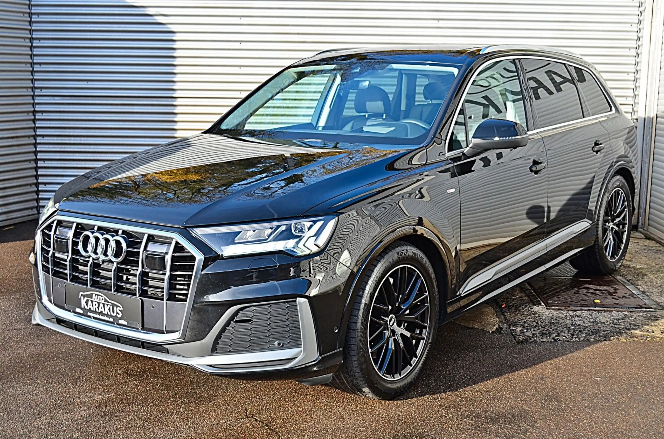 Audi - Q7