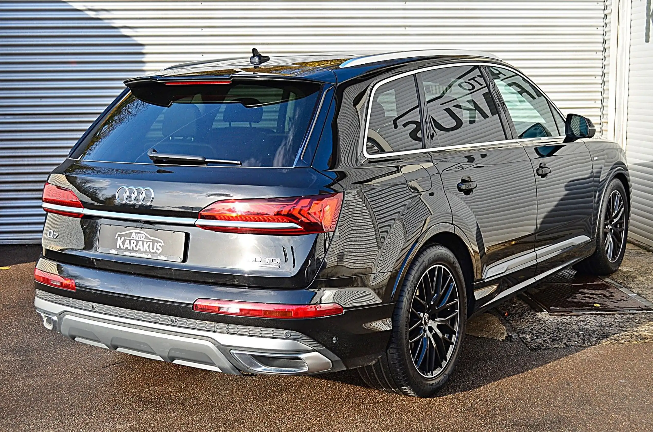 Audi - Q7