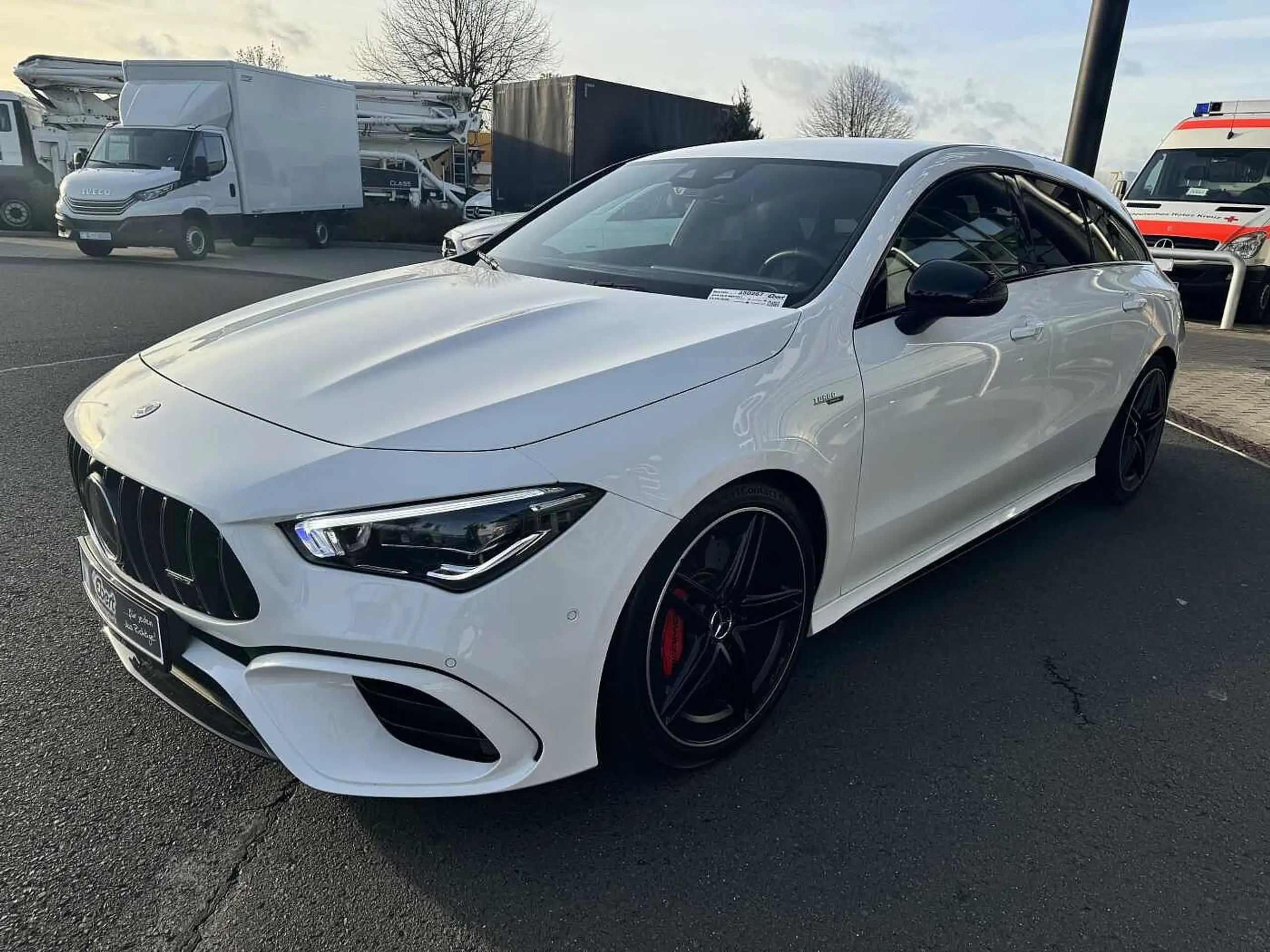 Mercedes-Benz - CLA 45 AMG