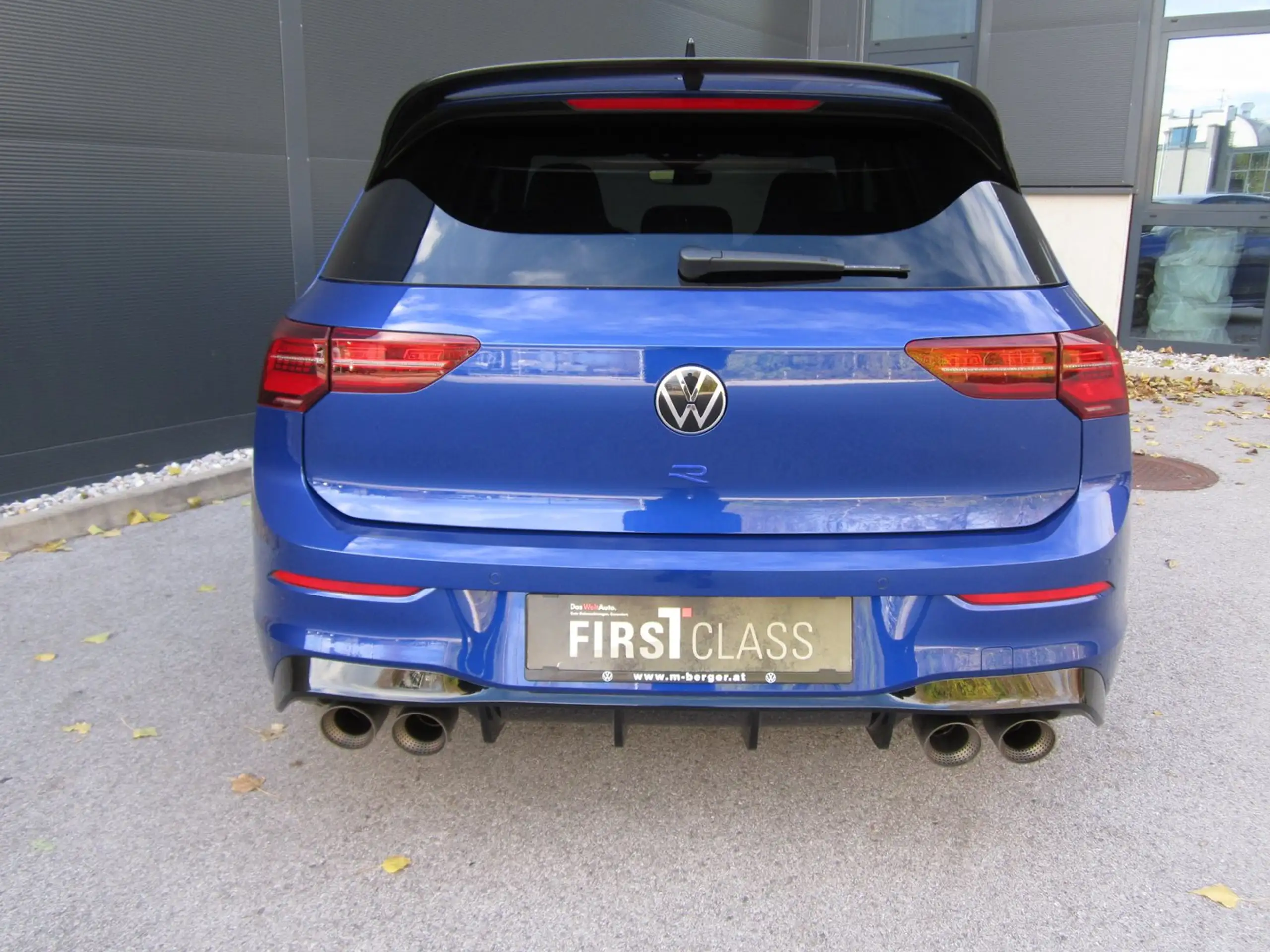 Volkswagen - Golf R