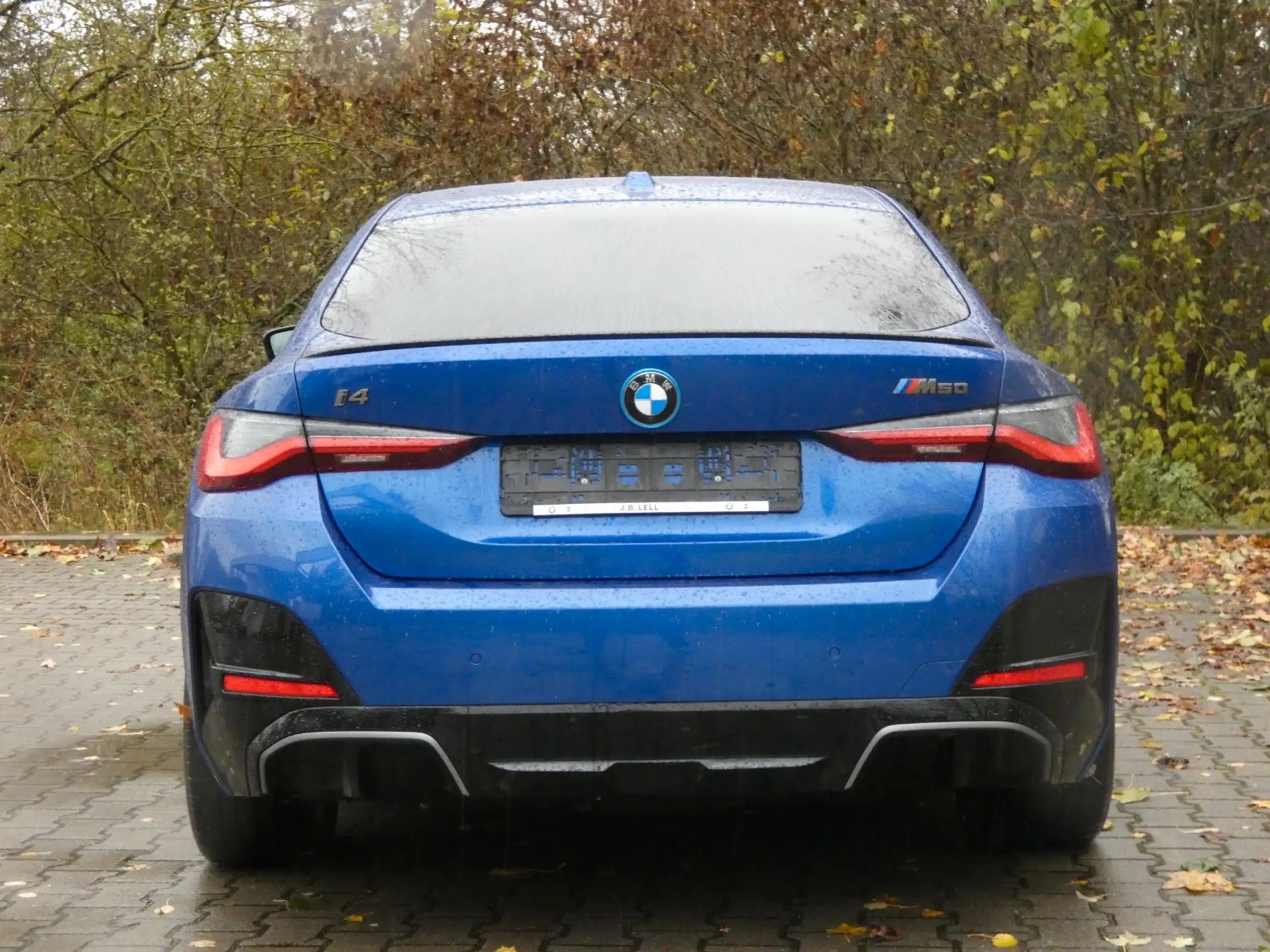 BMW - i4