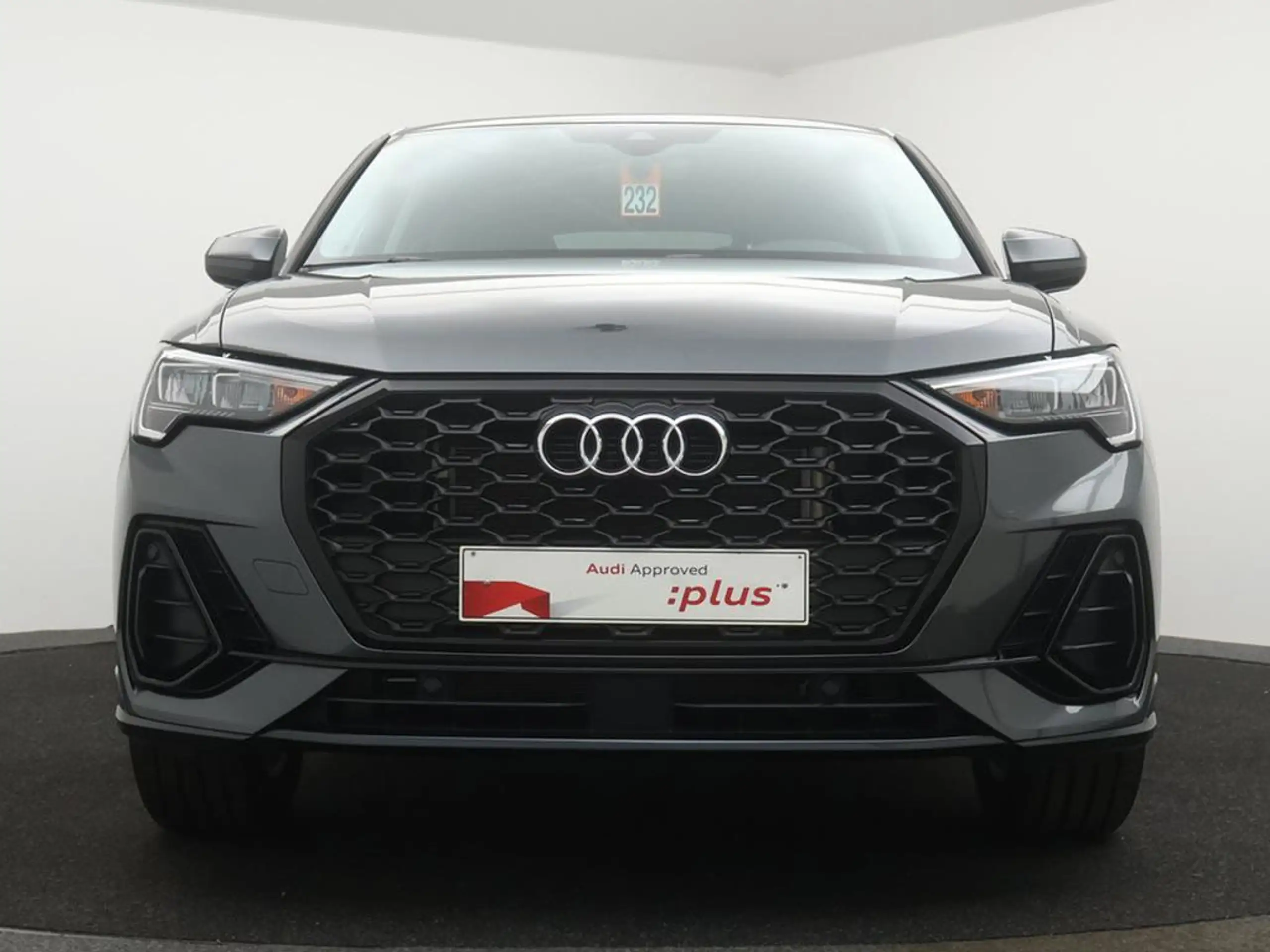 Audi - Q3