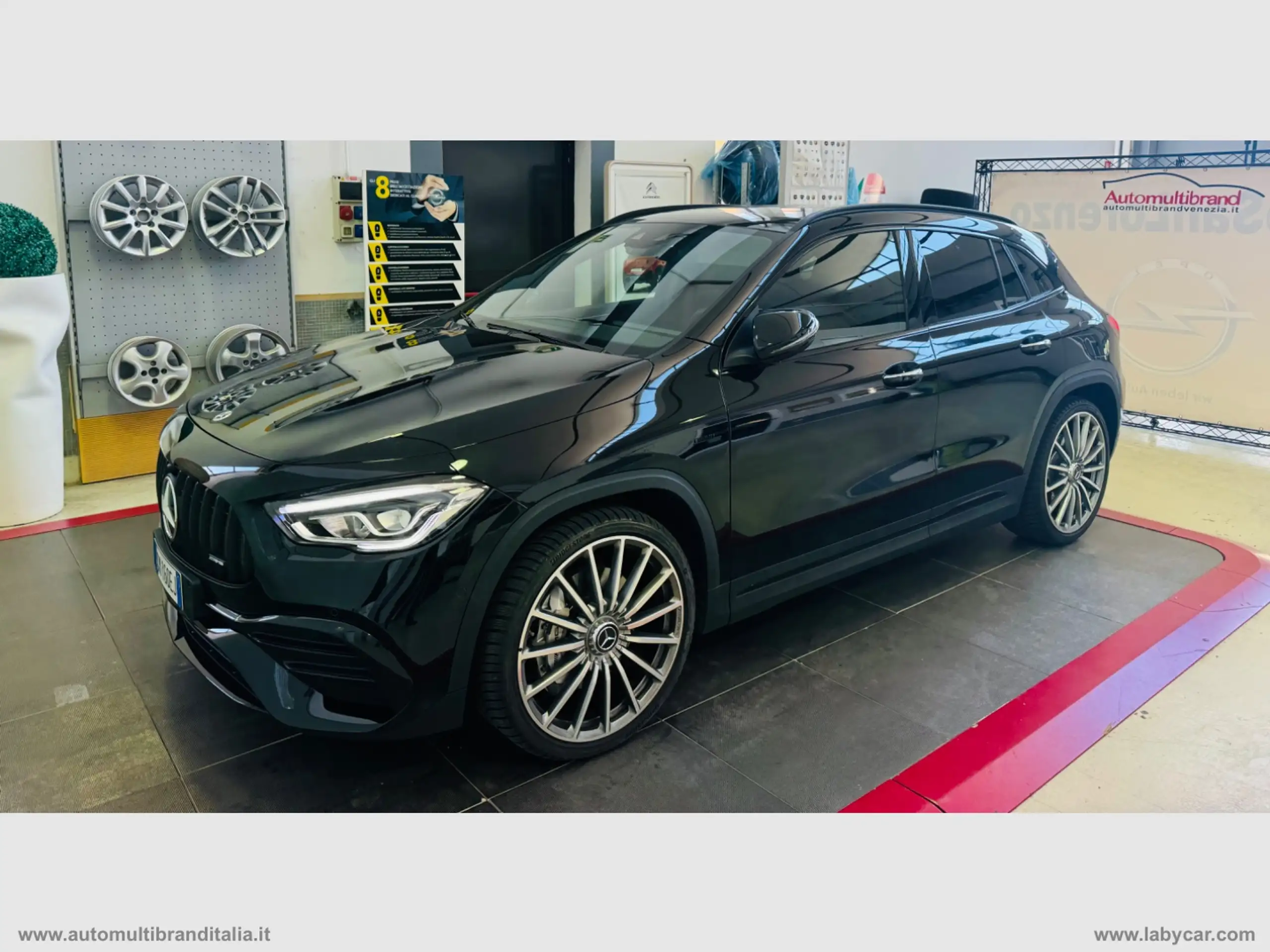 Mercedes-Benz GLA 180 2023