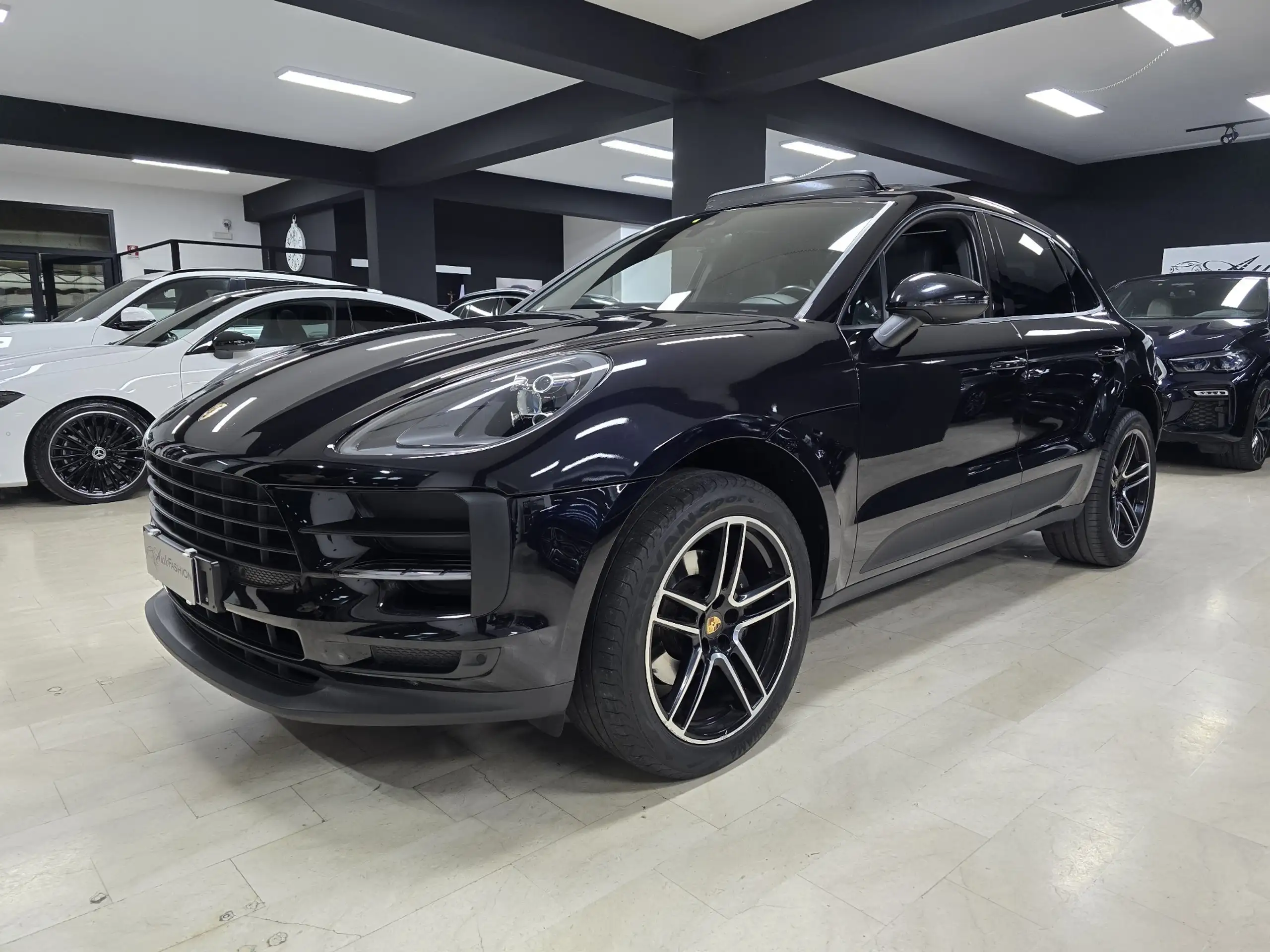 Porsche - Macan