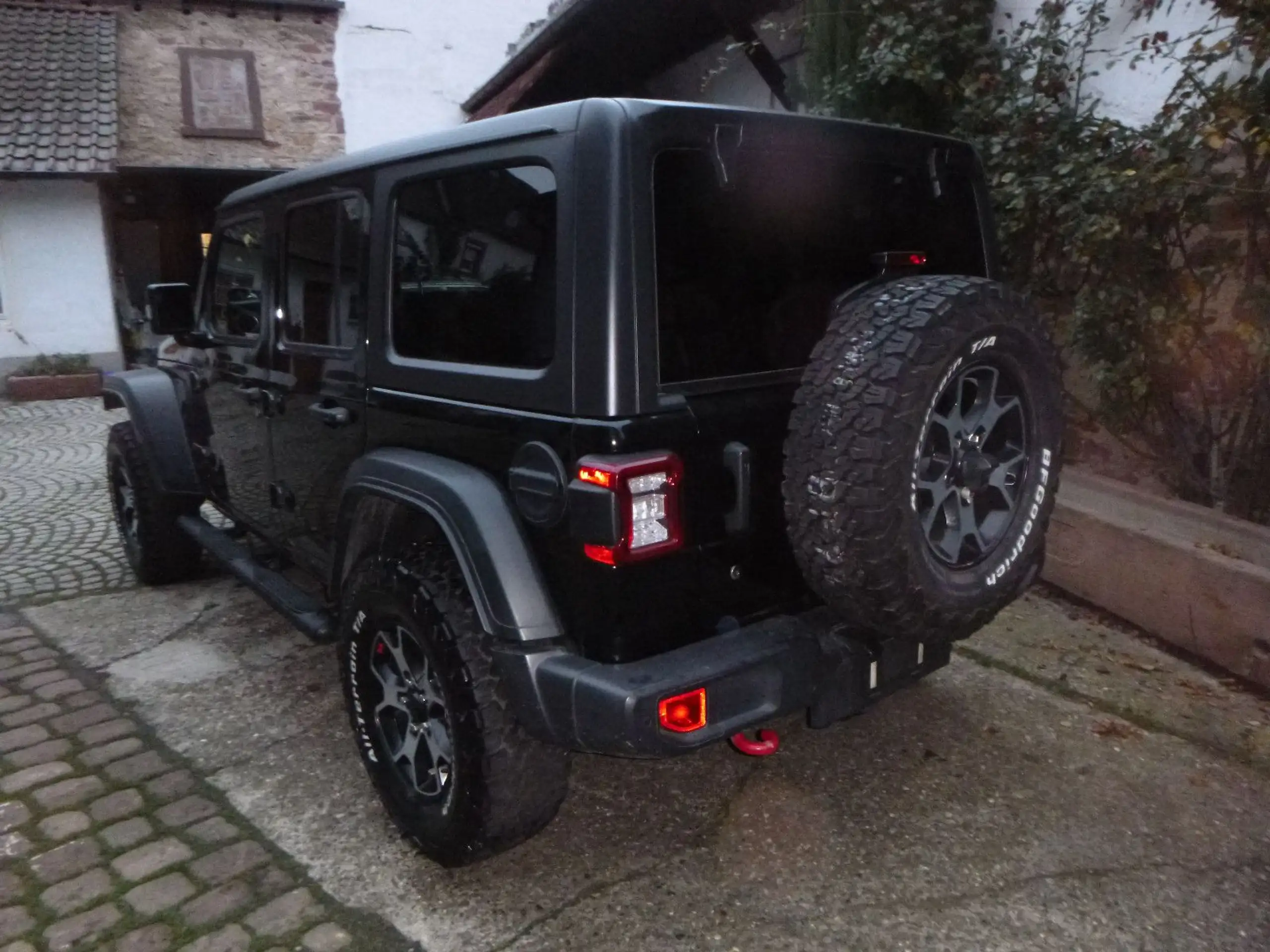 Jeep - Wrangler