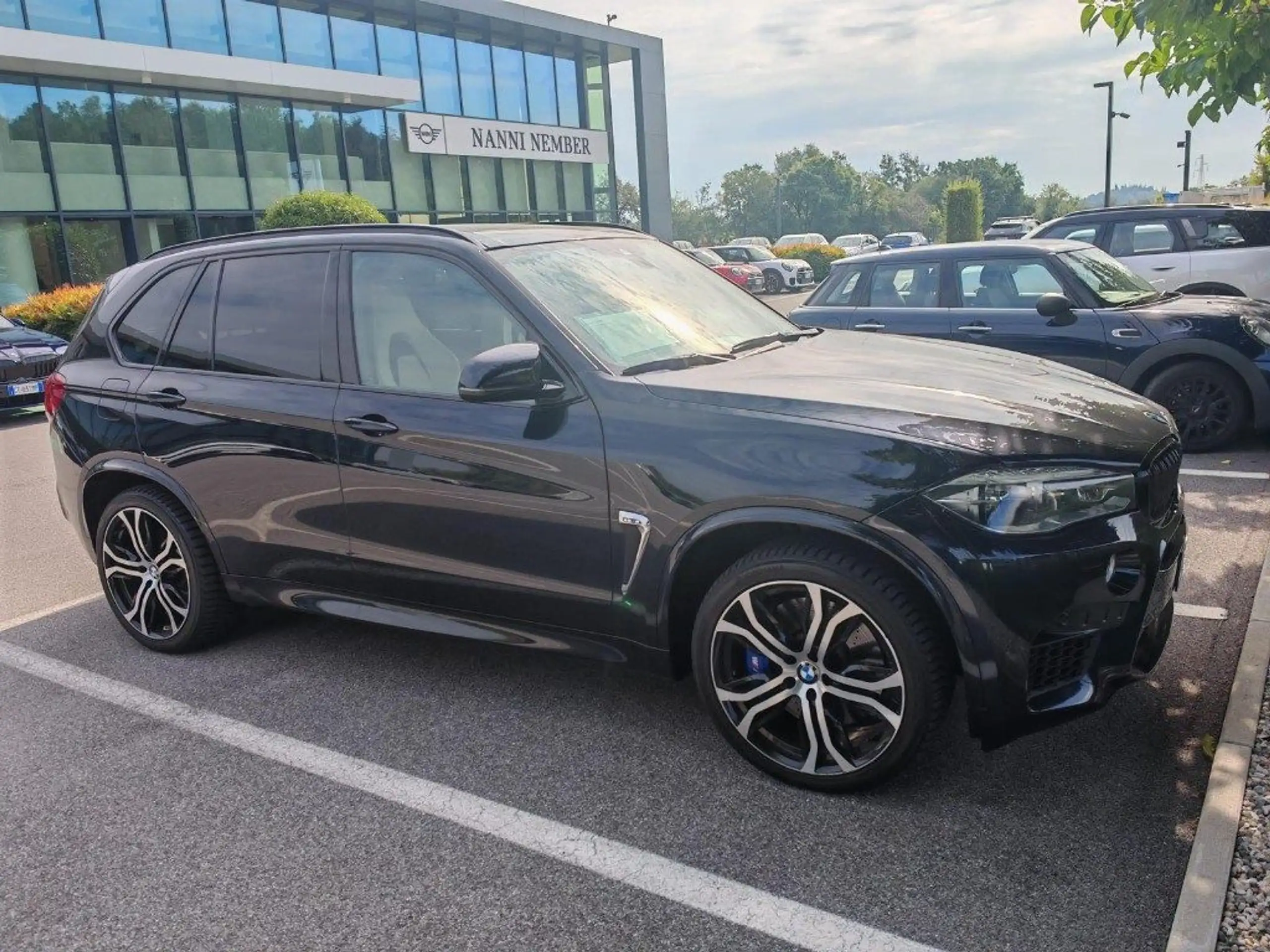 BMW - X5 M