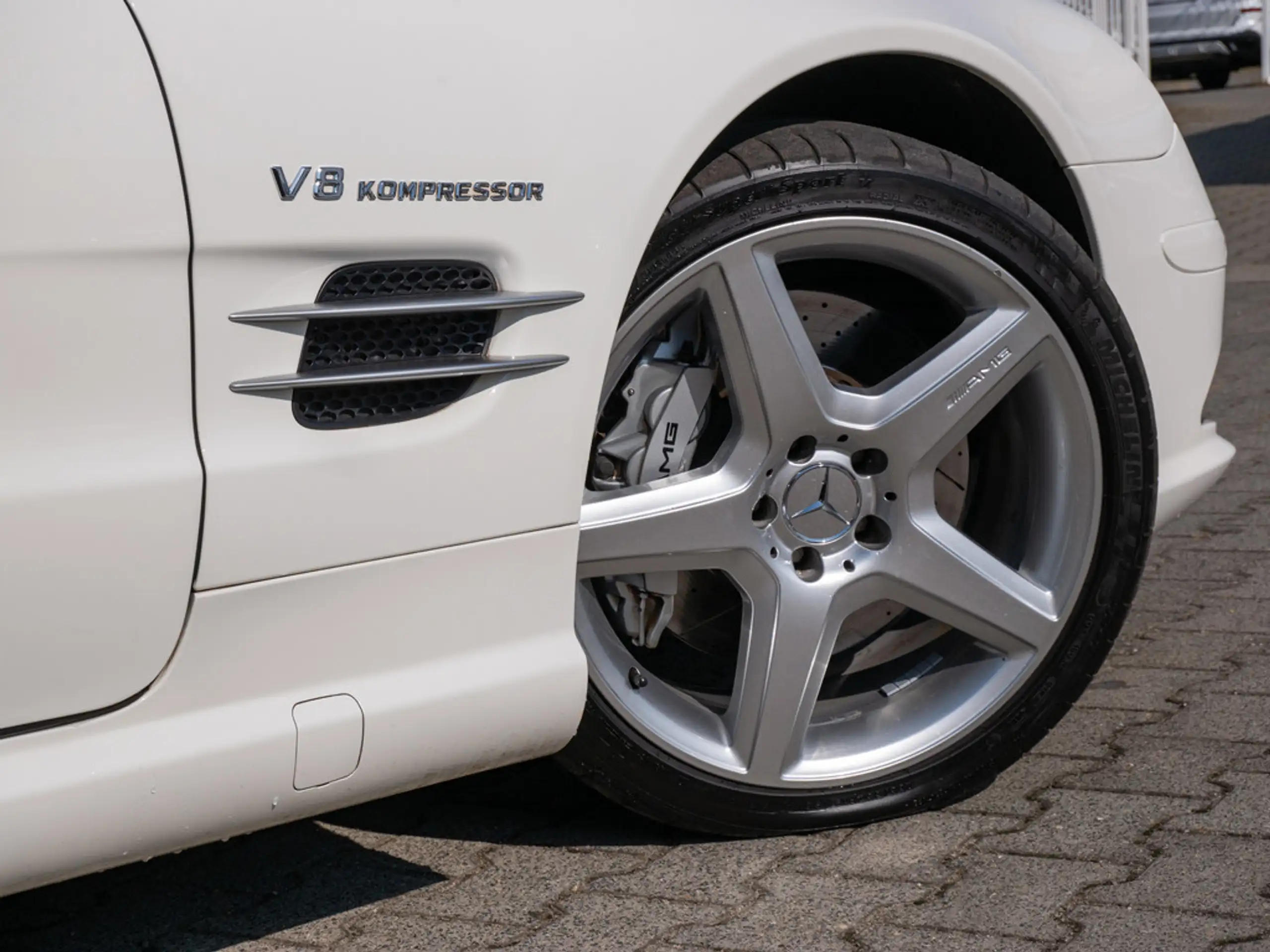 Mercedes-Benz - SL 55 AMG