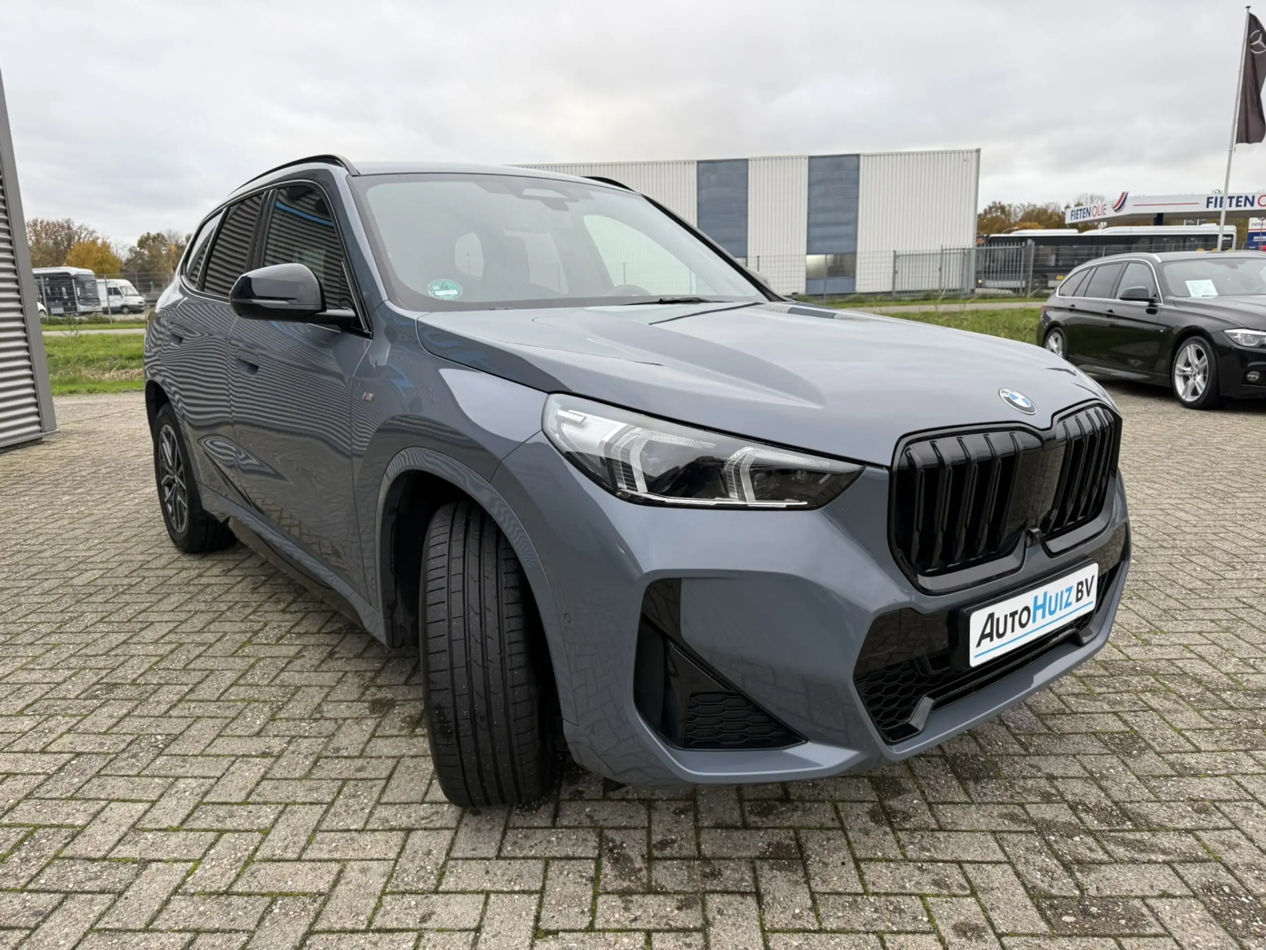 BMW - X1