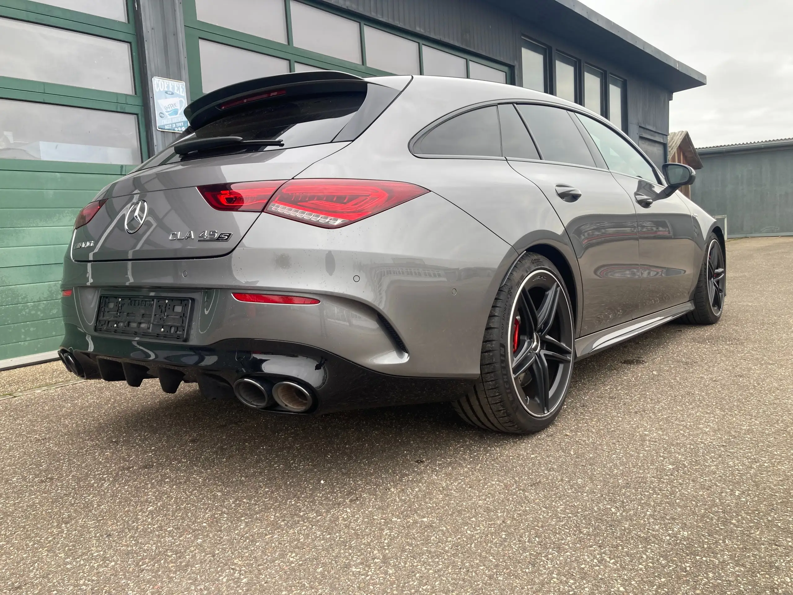 Mercedes-Benz - CLA 45 AMG