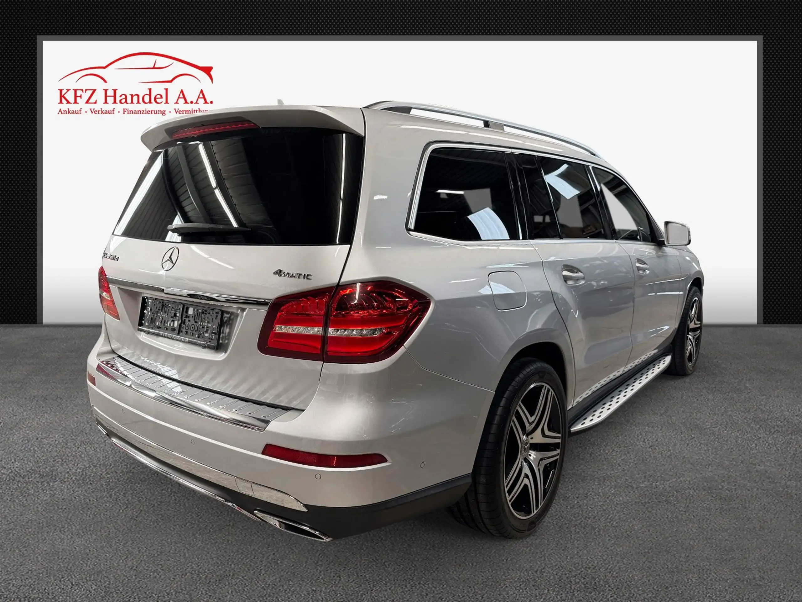 Mercedes-Benz - GLS 350