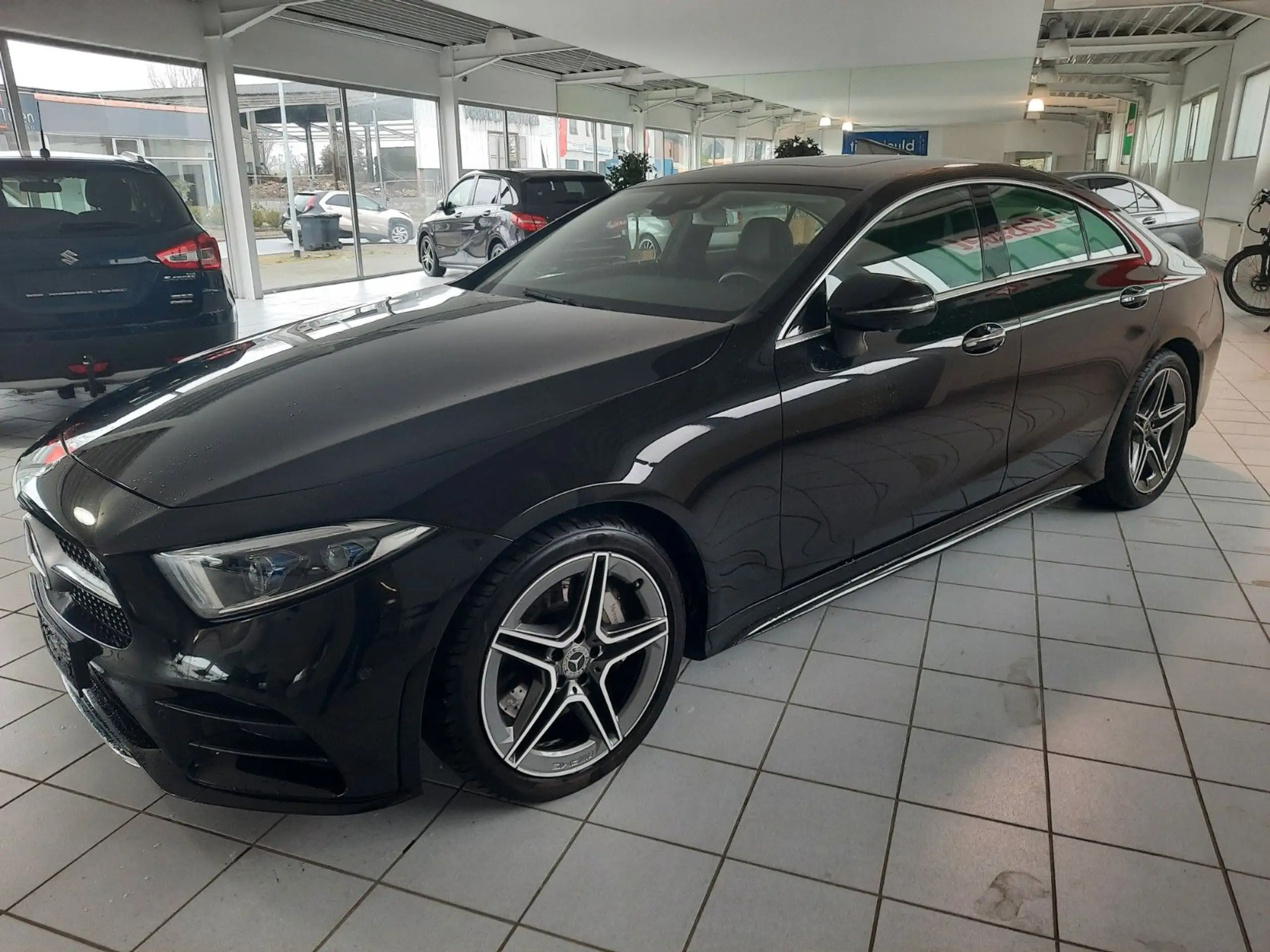 Mercedes-Benz - CLS 450