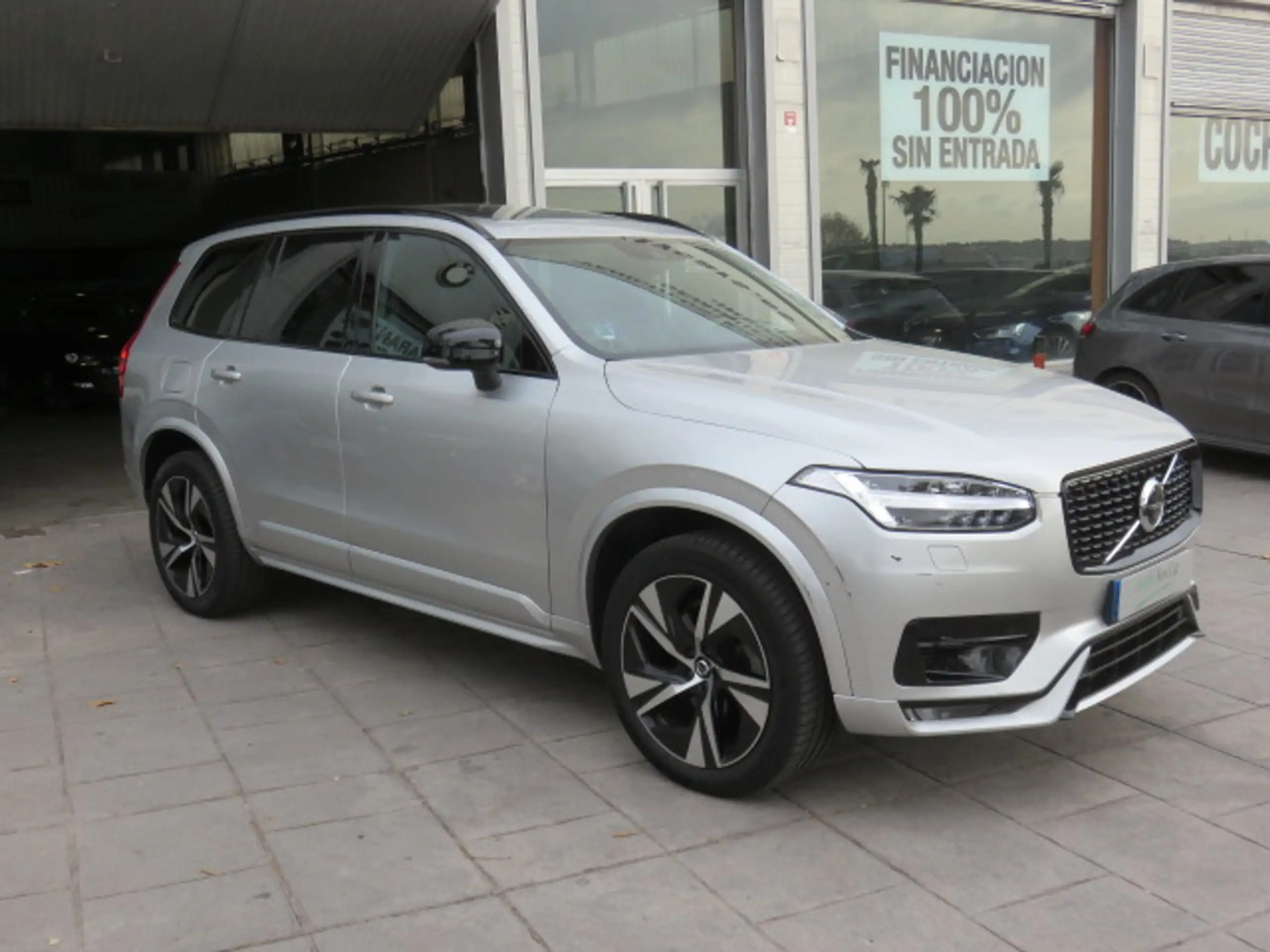 Volvo - XC90