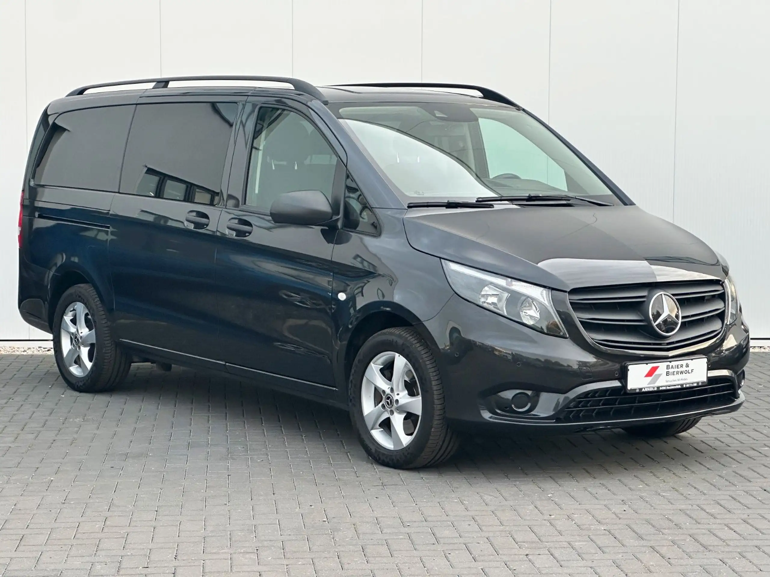 Mercedes-Benz - Vito