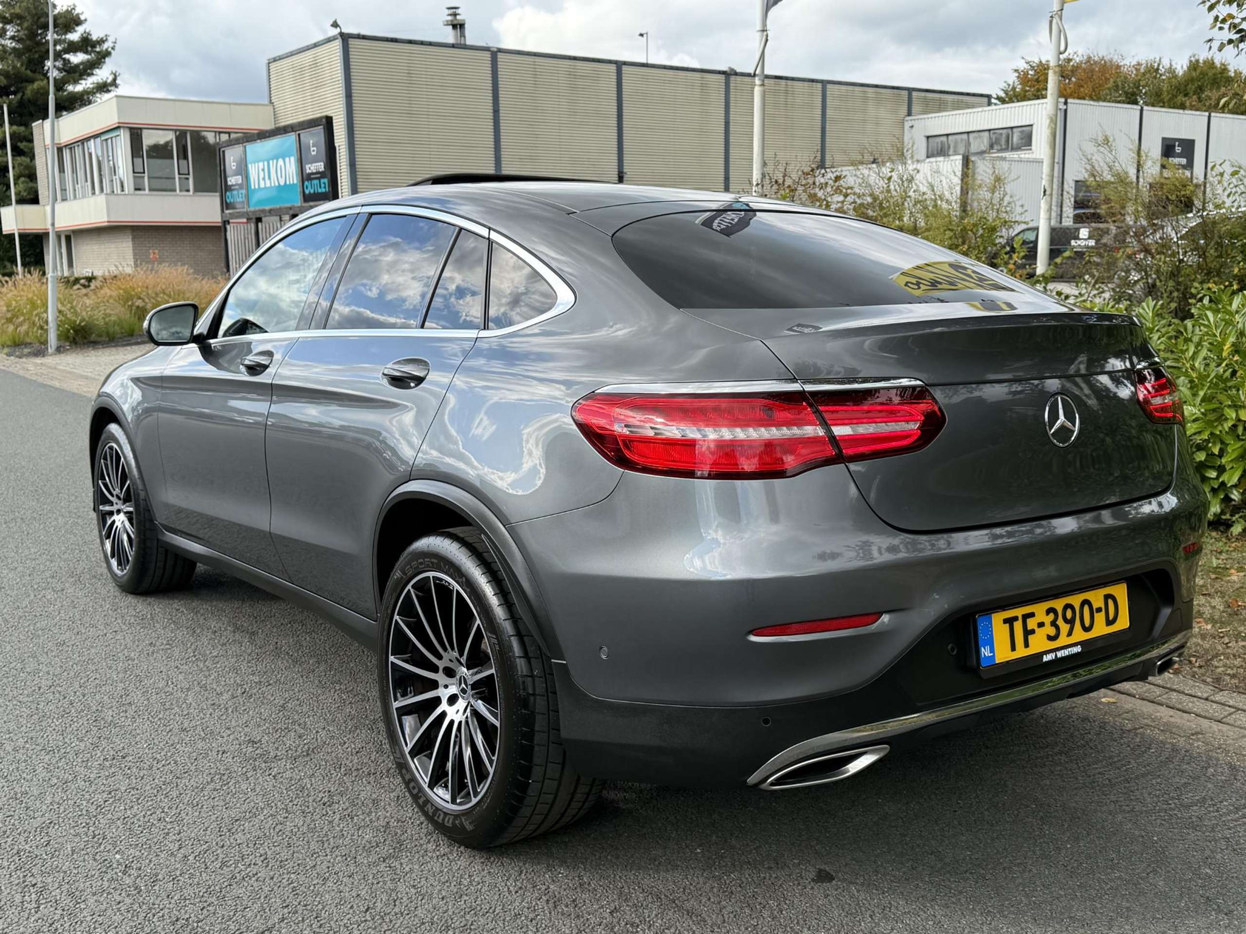 Mercedes-Benz - GLC 250