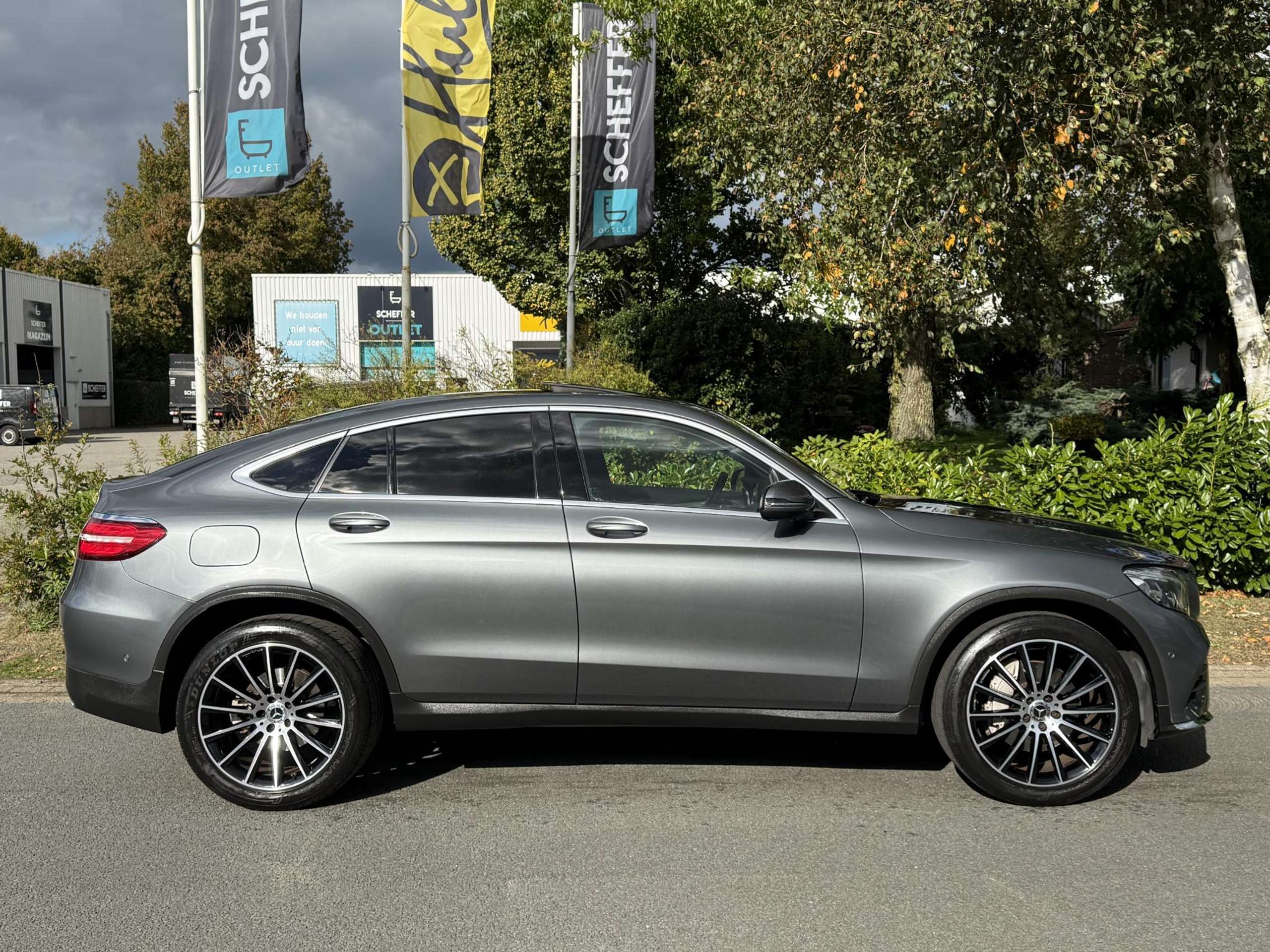 Mercedes-Benz - GLC 250