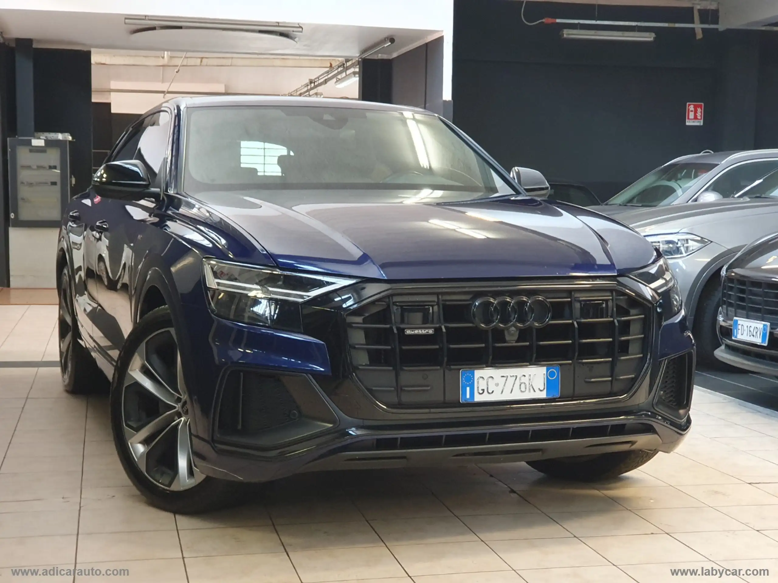 Audi - Q8