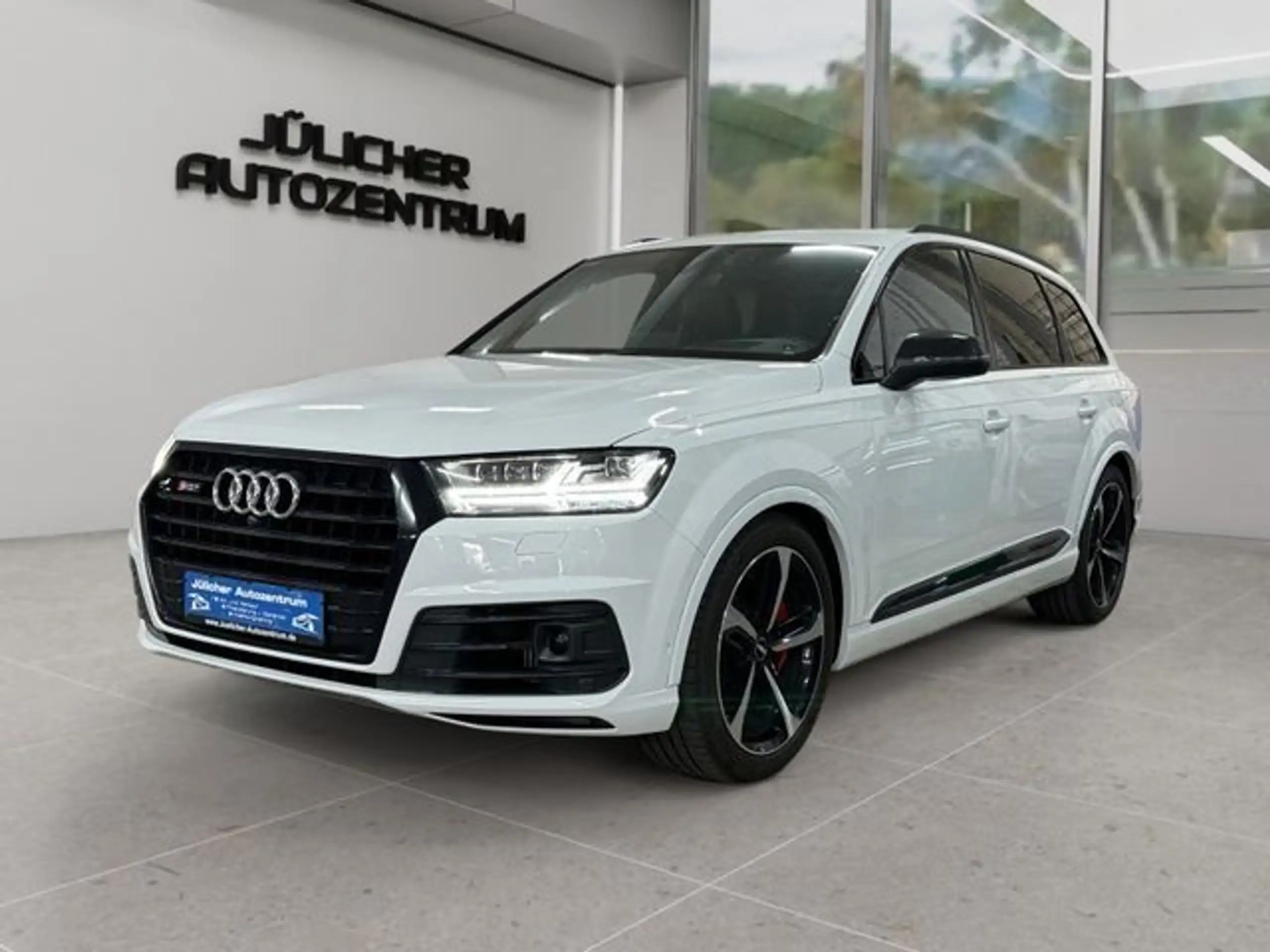 Audi - SQ7