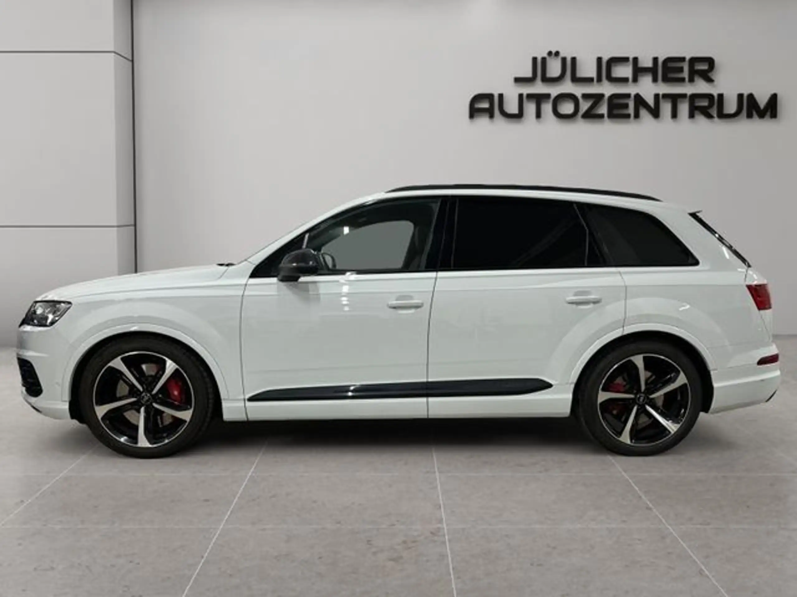 Audi - SQ7