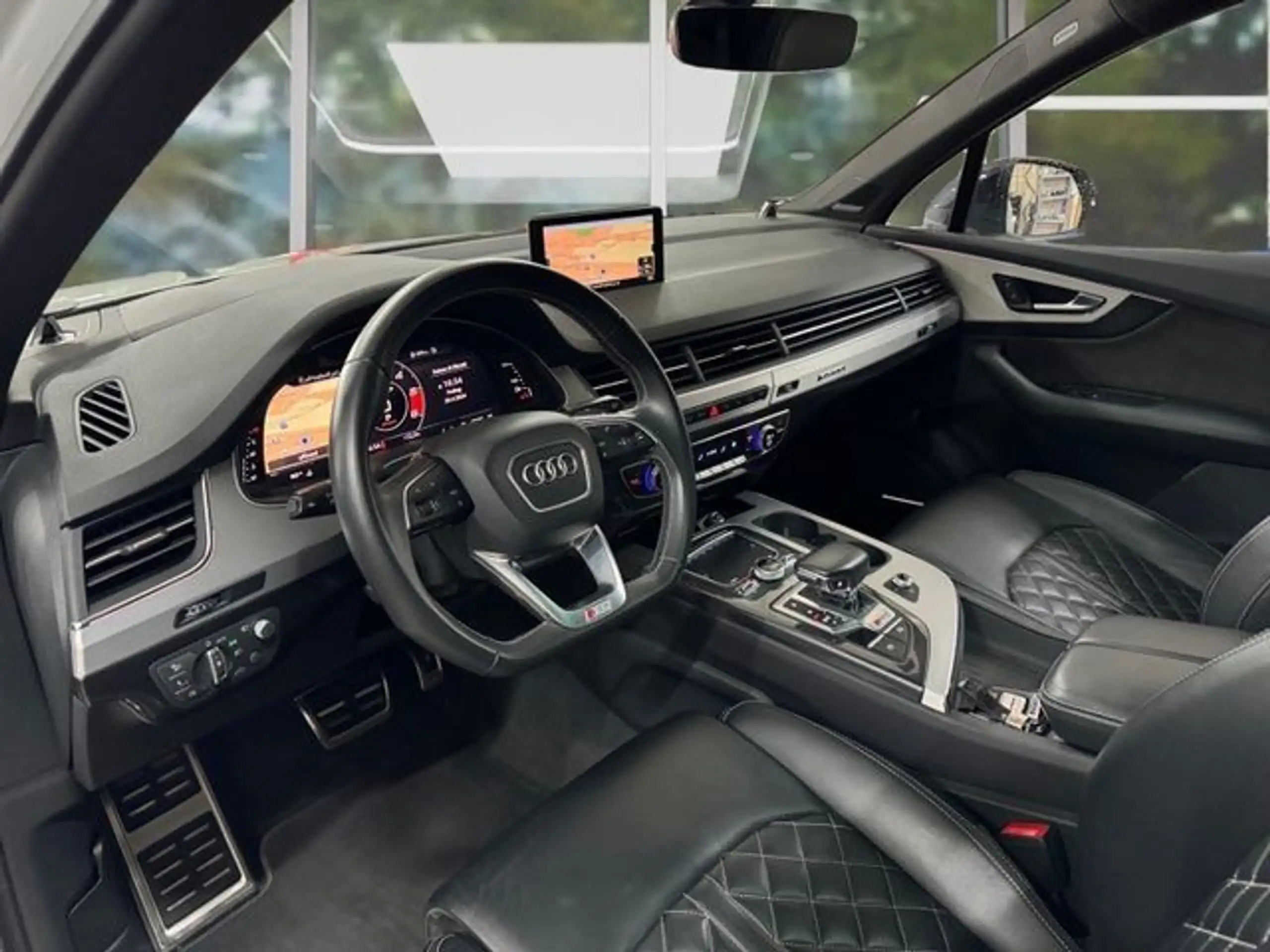 Audi - SQ7