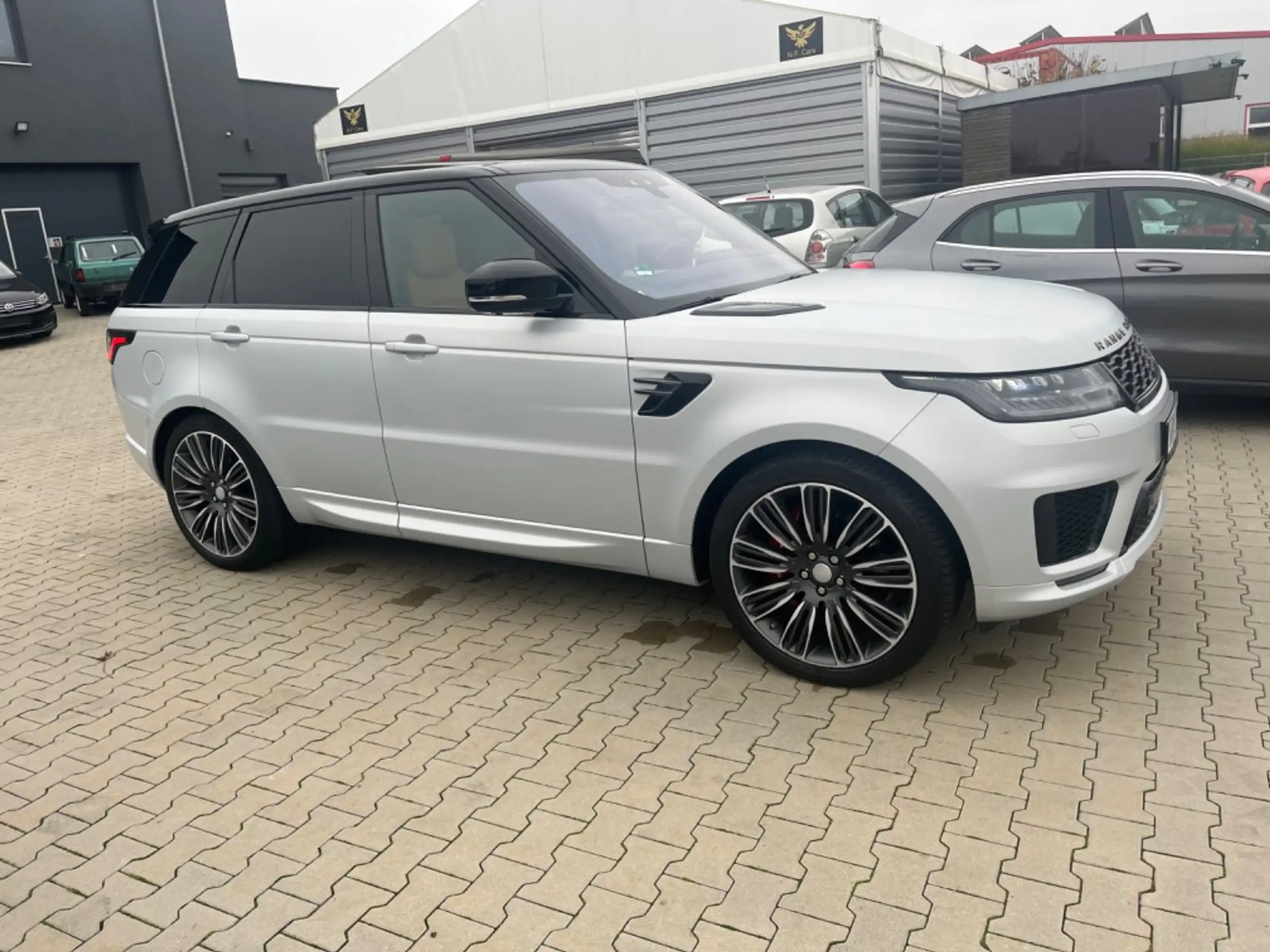 Land Rover - Range Rover Sport