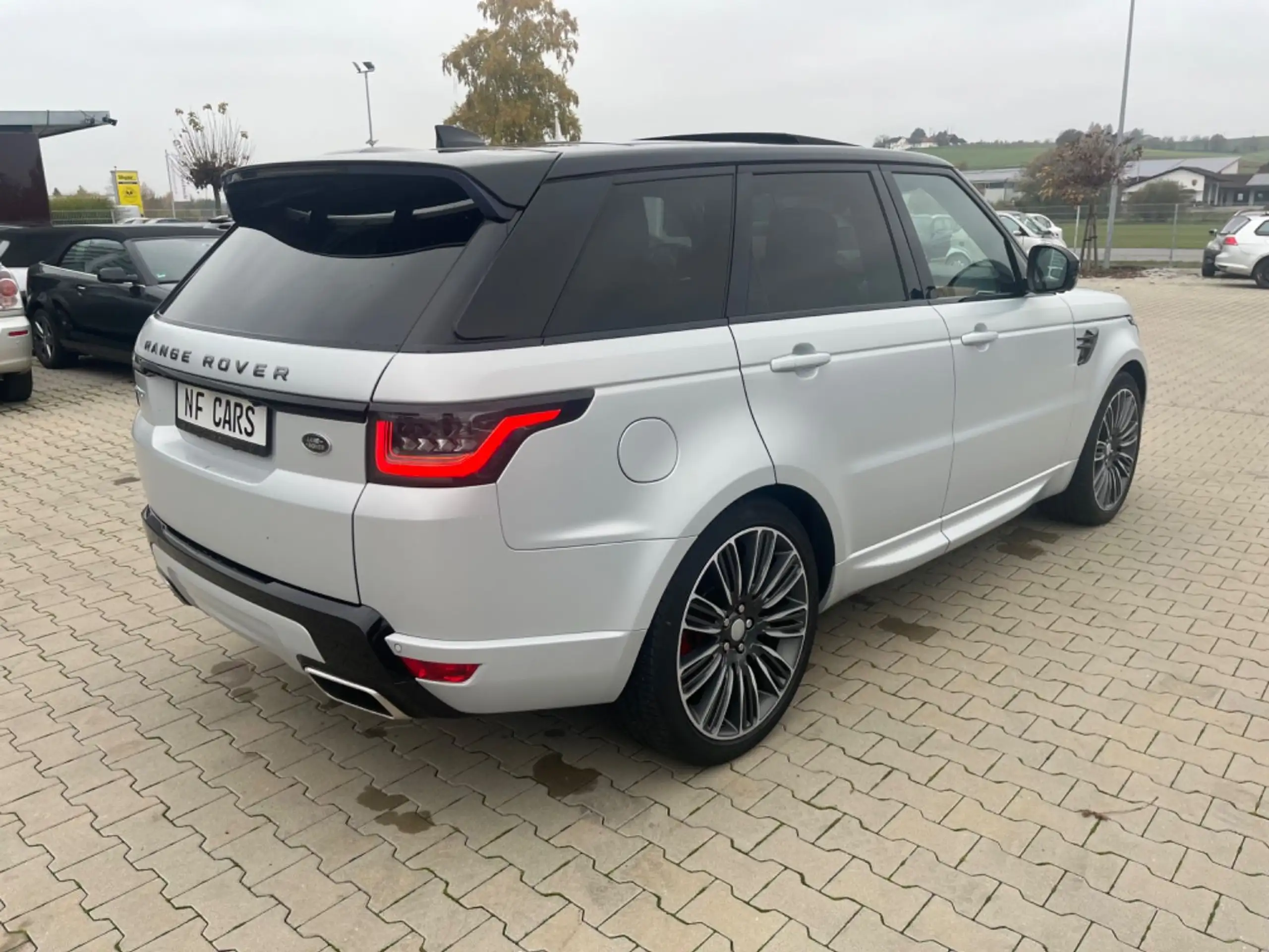 Land Rover - Range Rover Sport