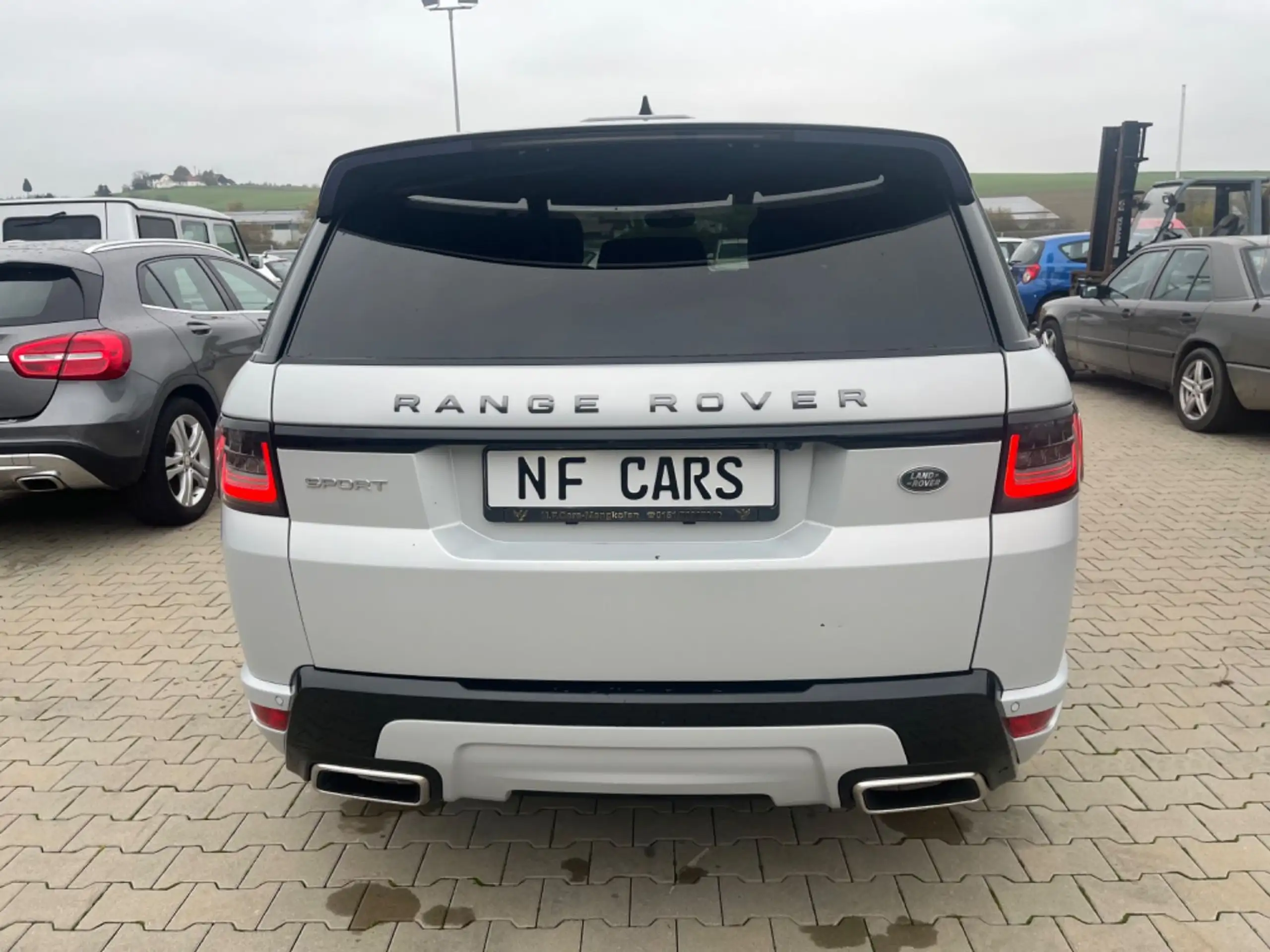 Land Rover - Range Rover Sport