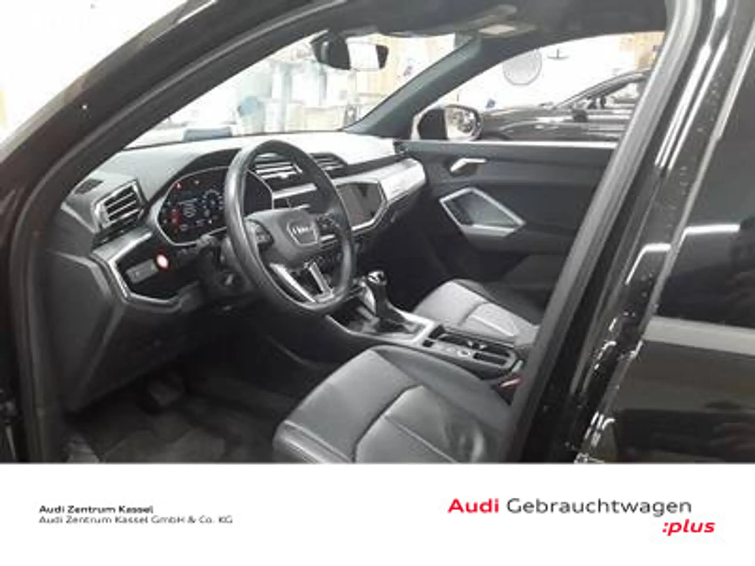 Audi - Q3