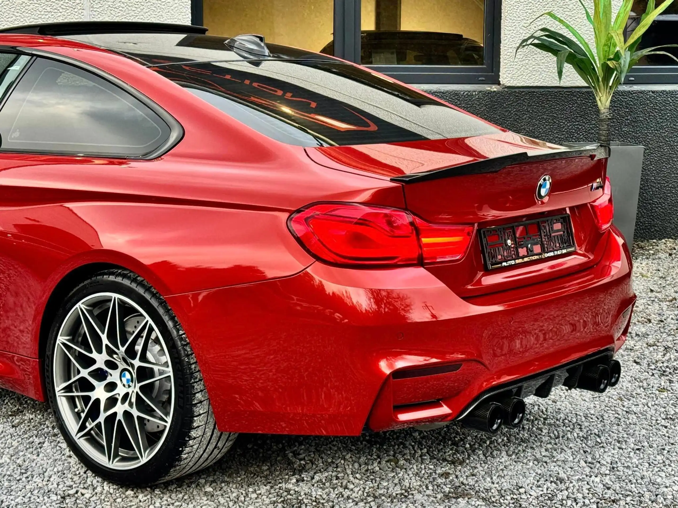 BMW - M4