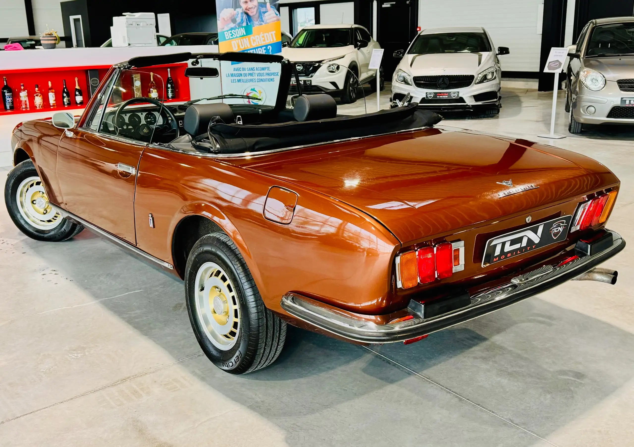 Peugeot - 504