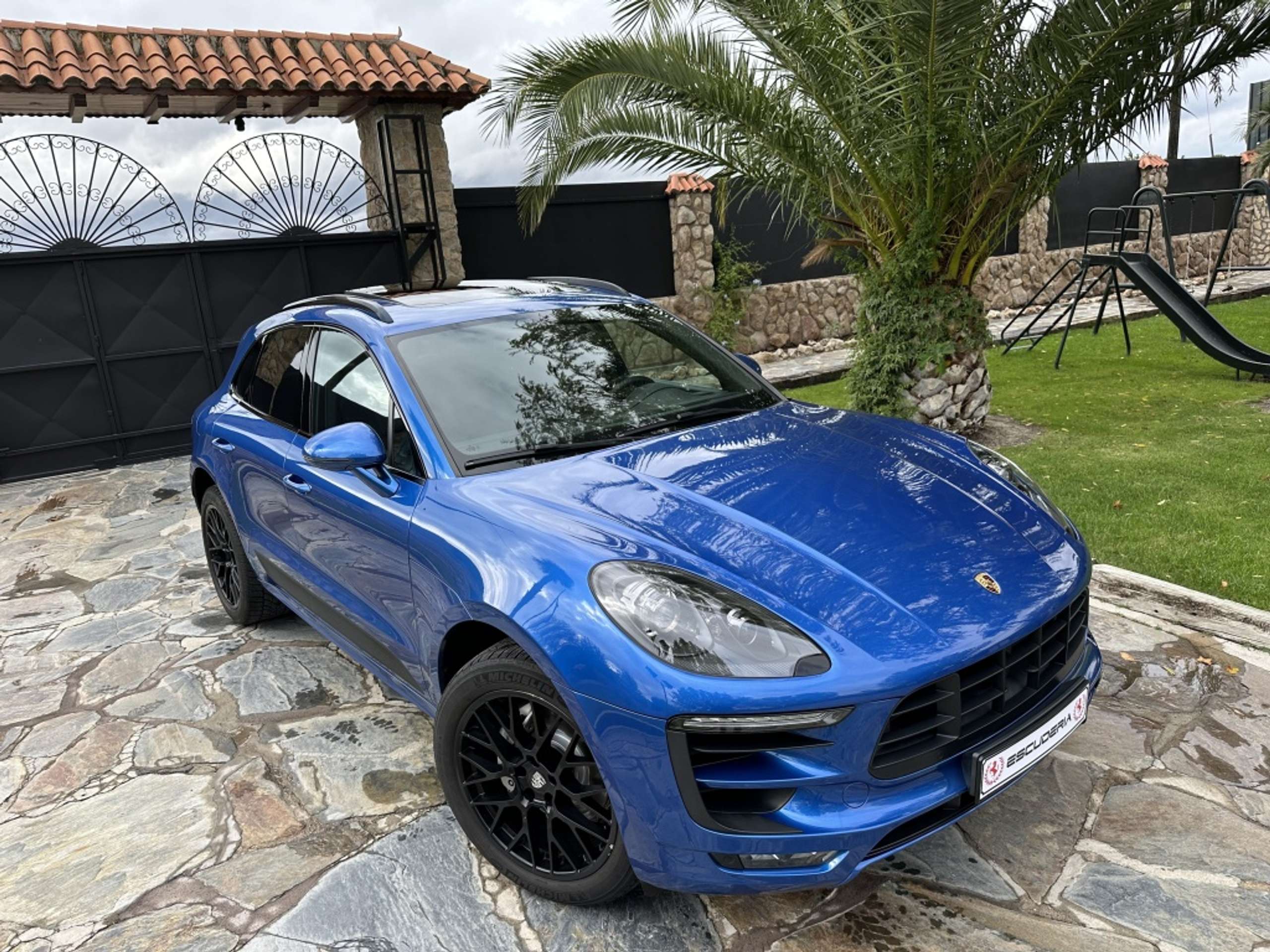 Porsche - Macan