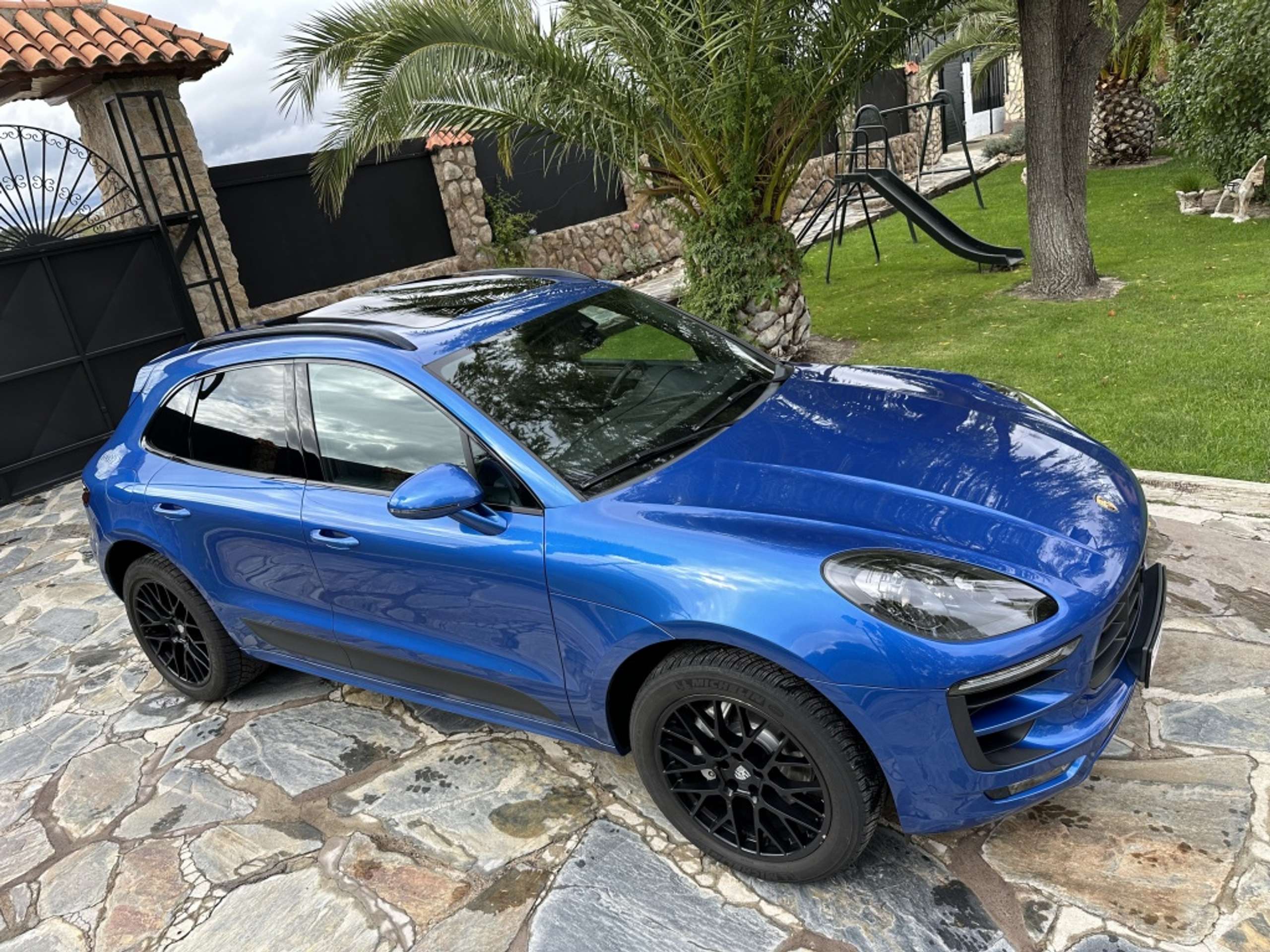 Porsche - Macan