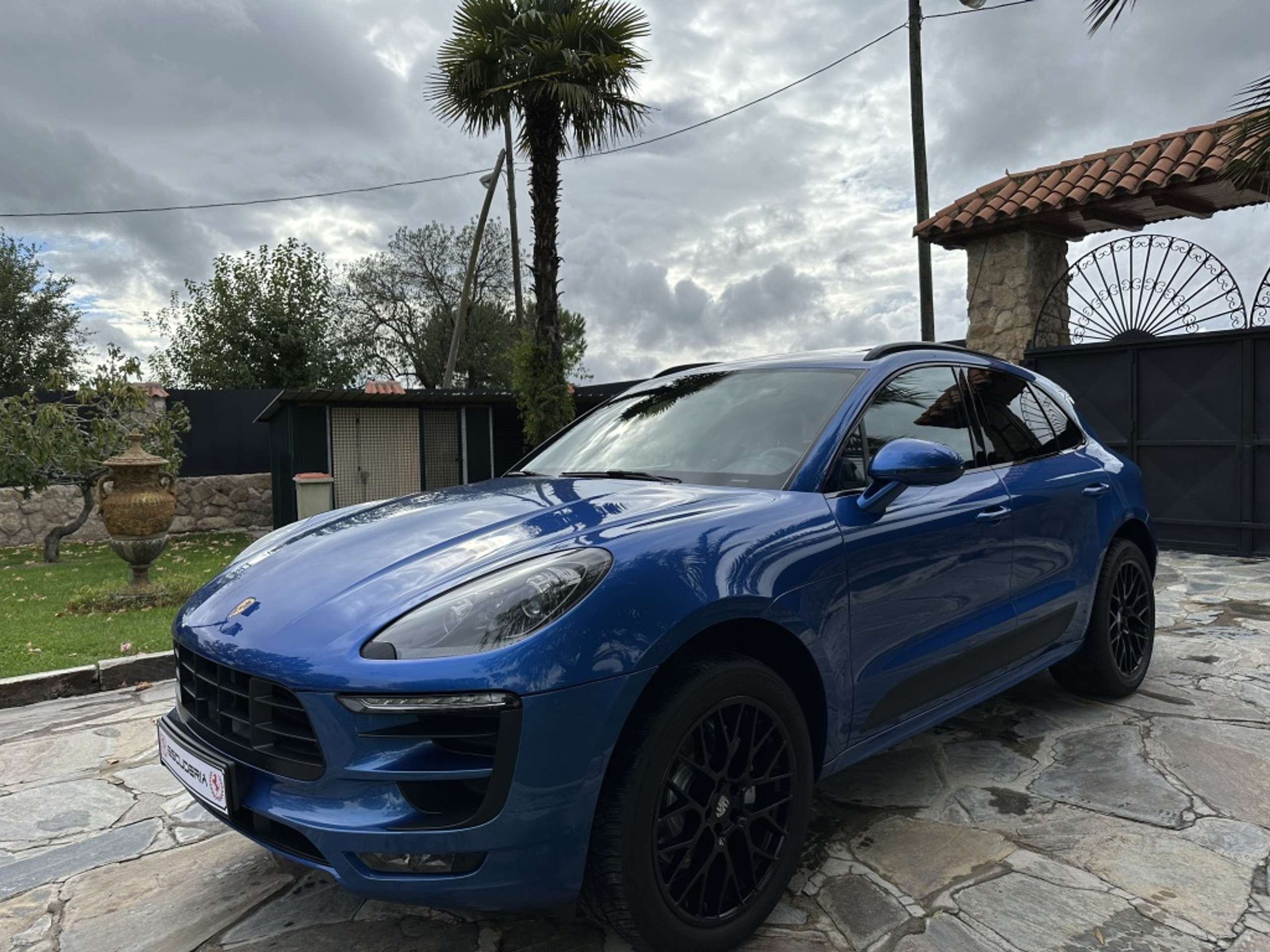 Porsche - Macan