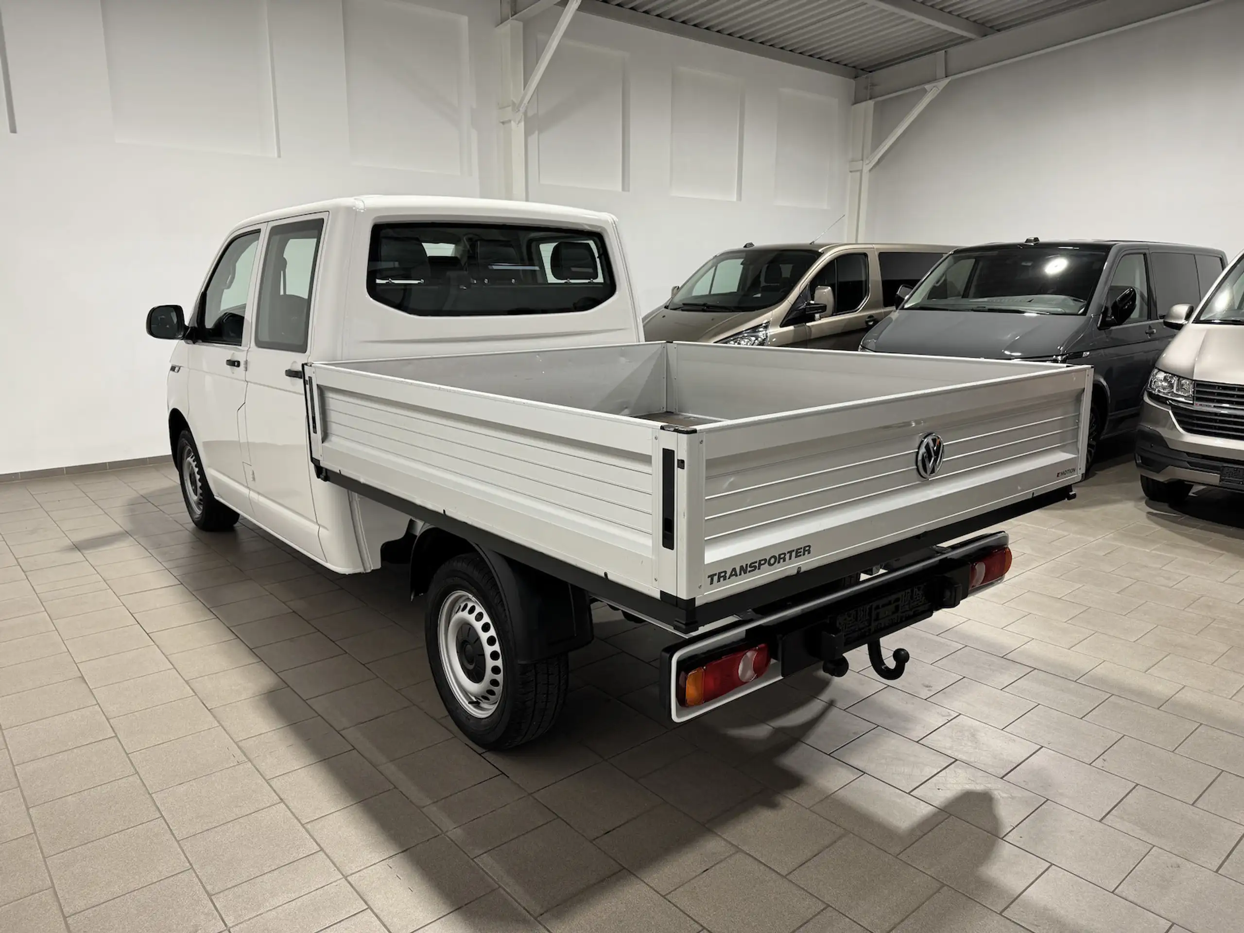 Volkswagen - T6.1 Transporter