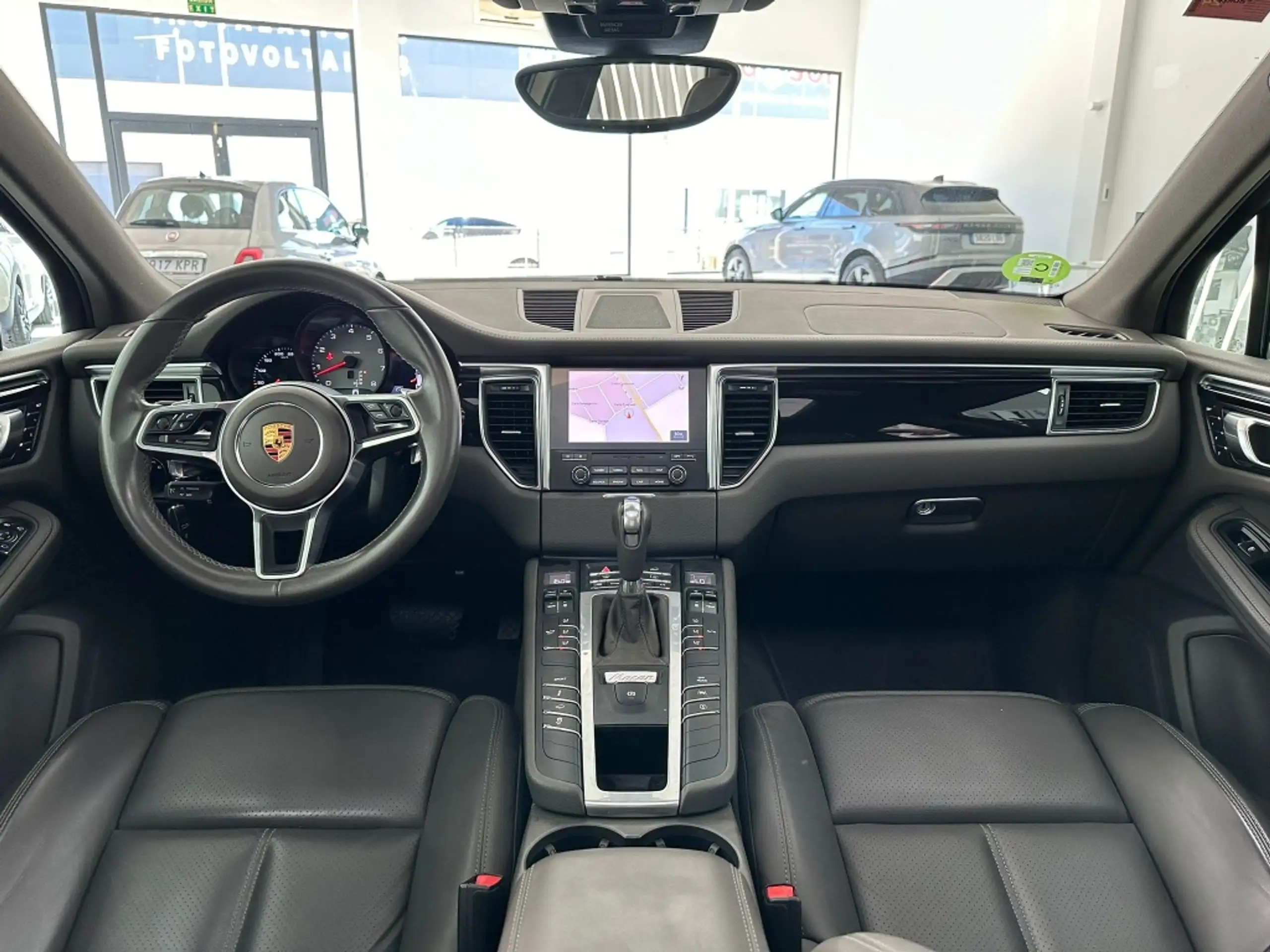 Porsche - Macan