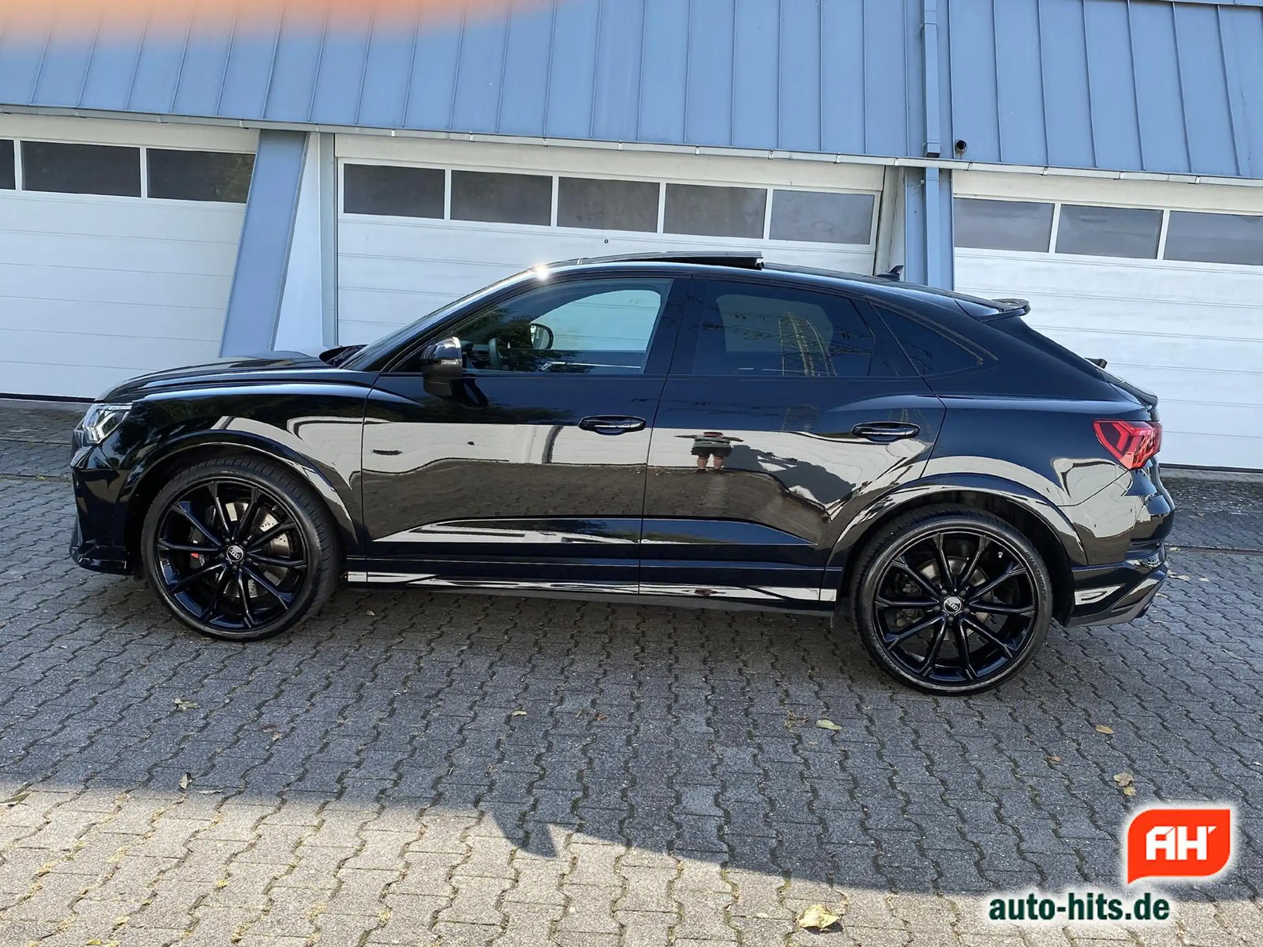 Audi - RS Q3