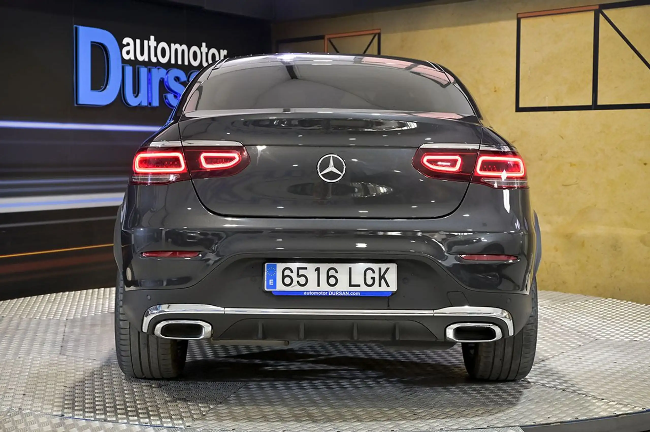 Mercedes-Benz - GLC 300