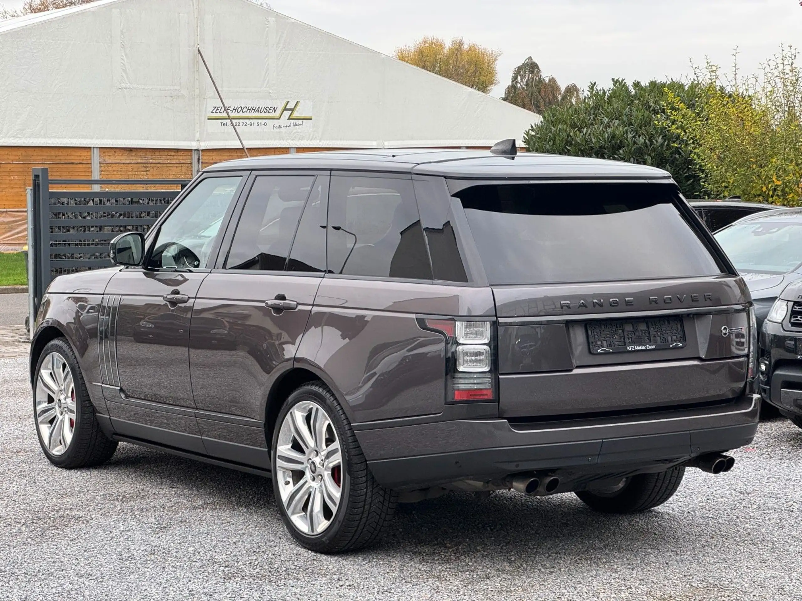 Land Rover - Range Rover