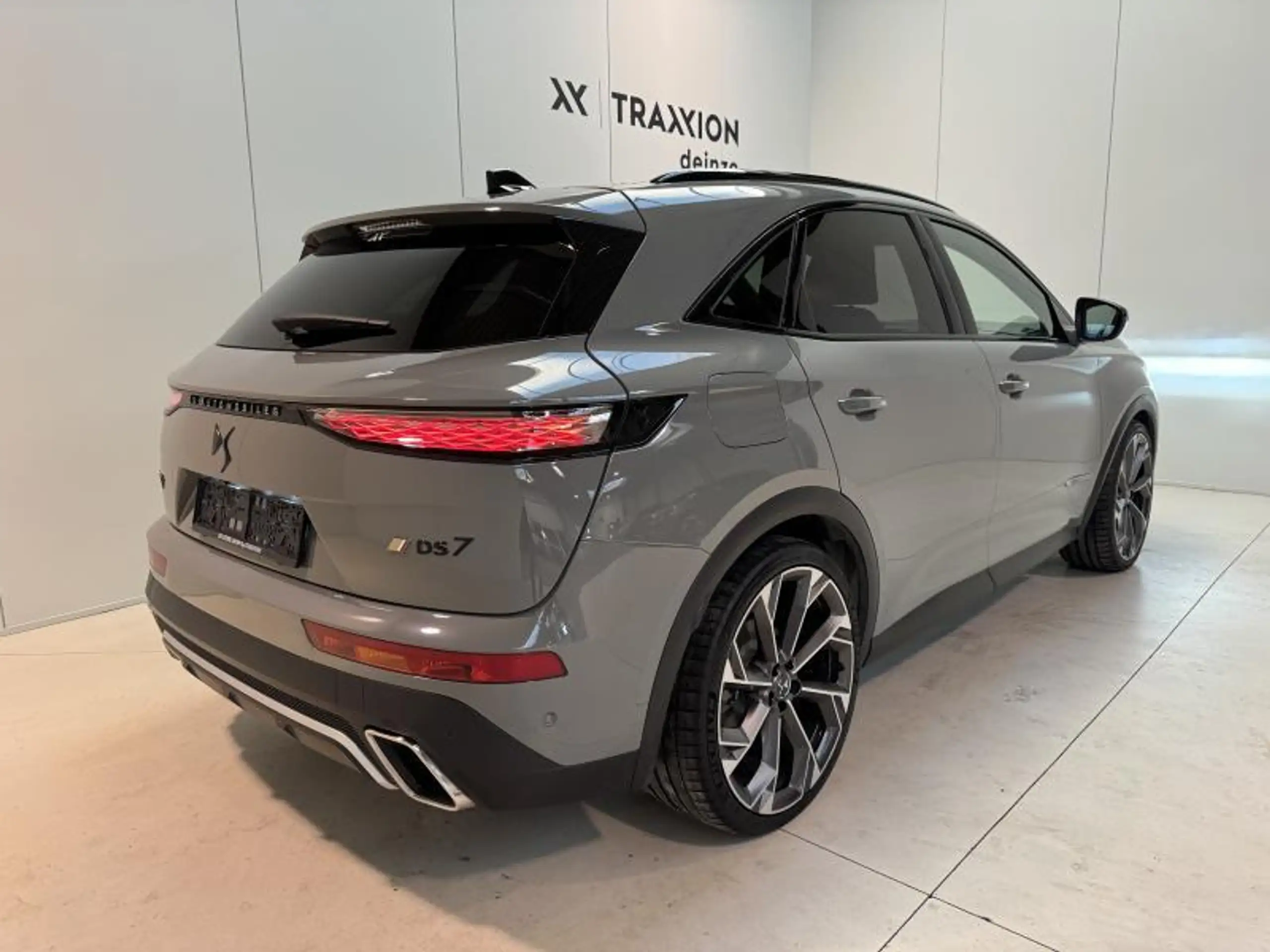 DS Automobiles - DS 7 Crossback