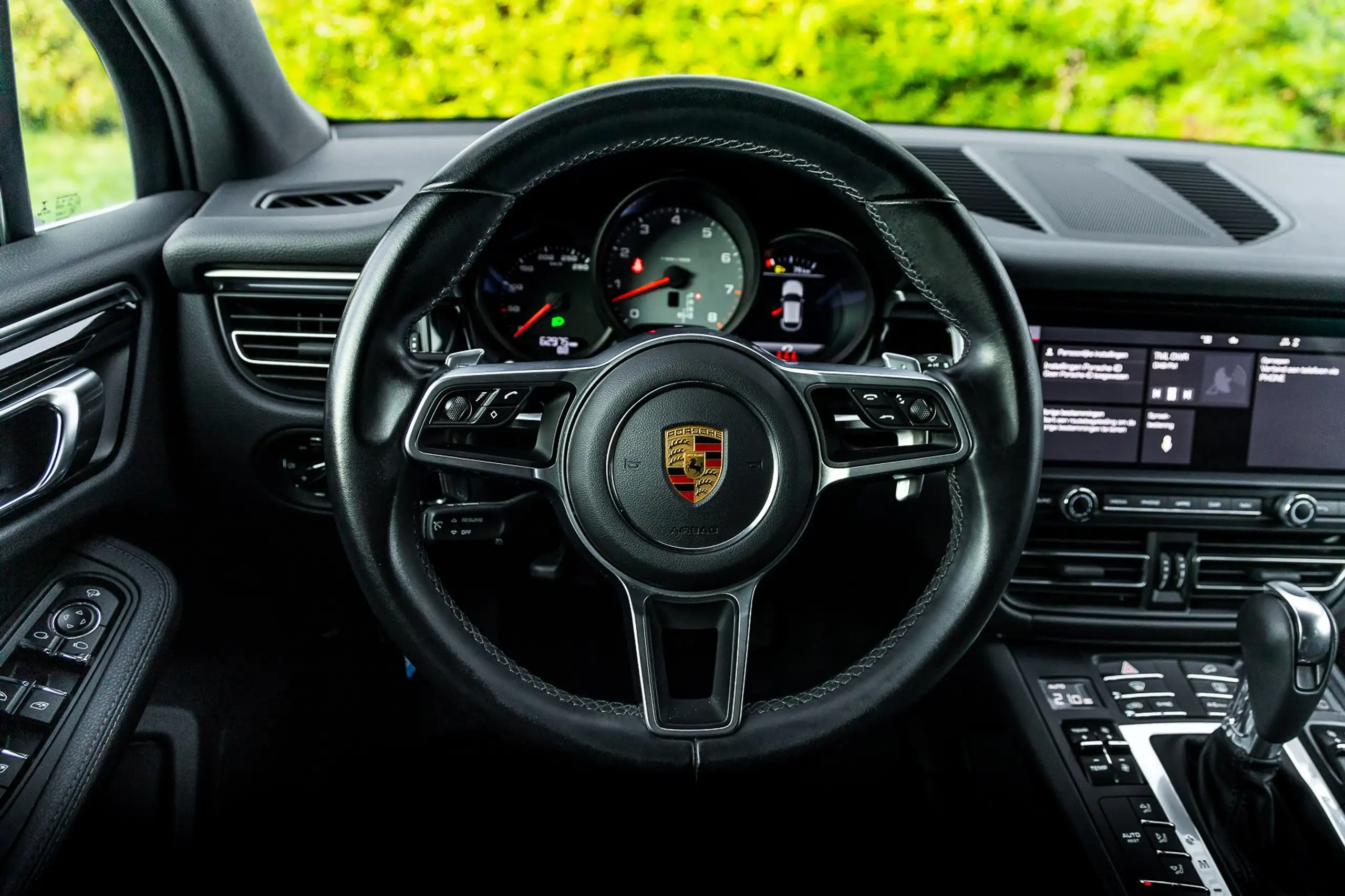 Porsche - Macan