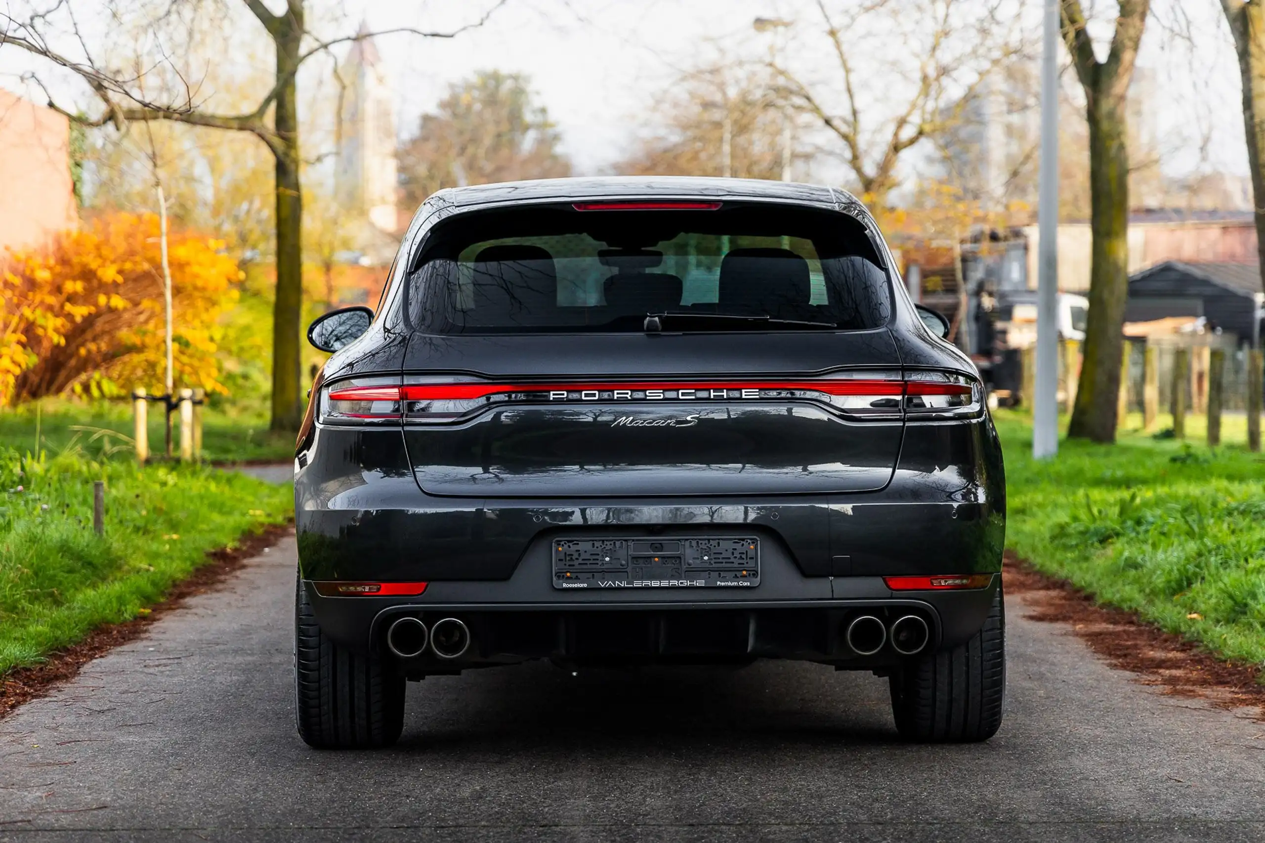 Porsche - Macan