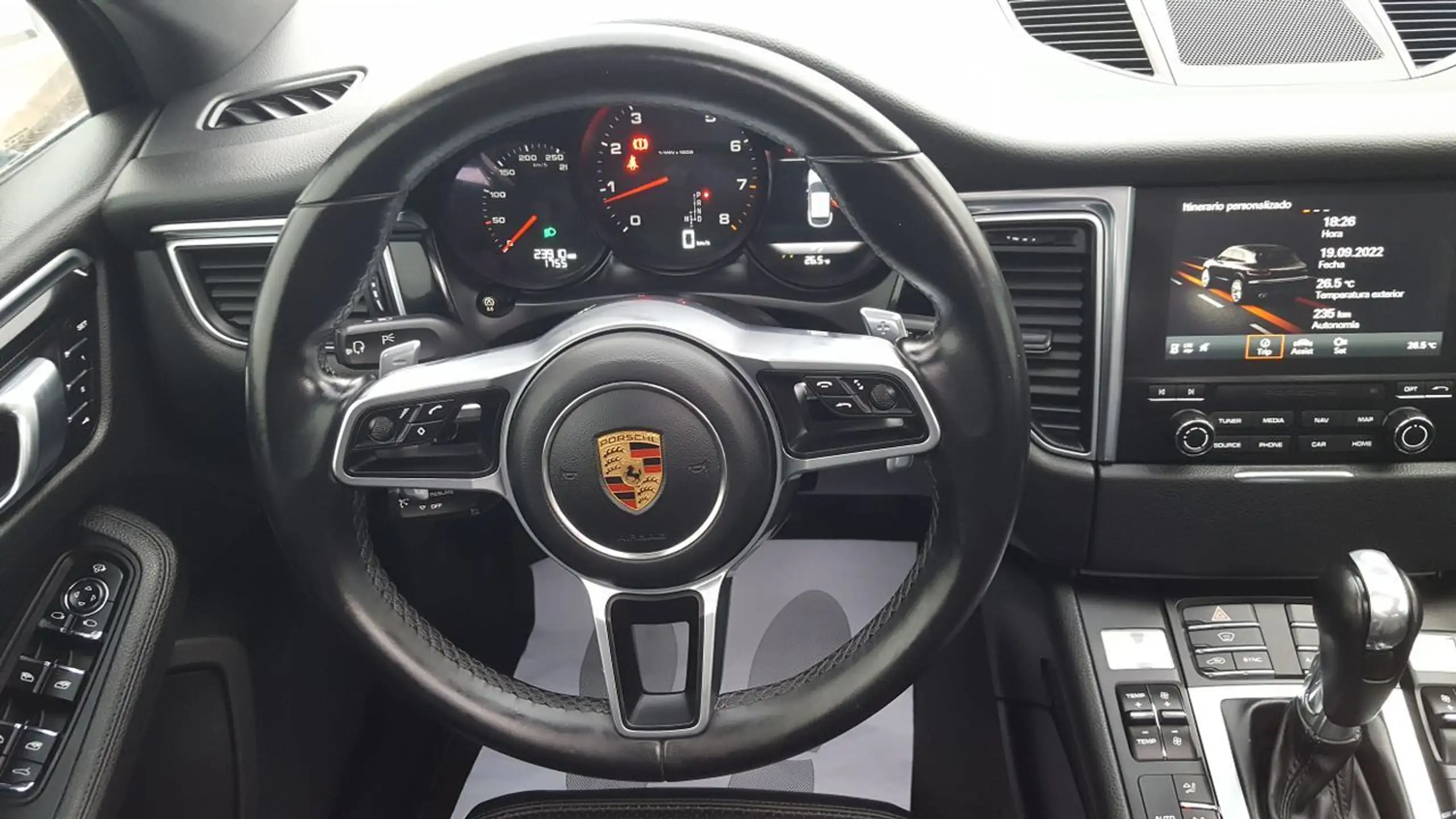 Porsche - Macan