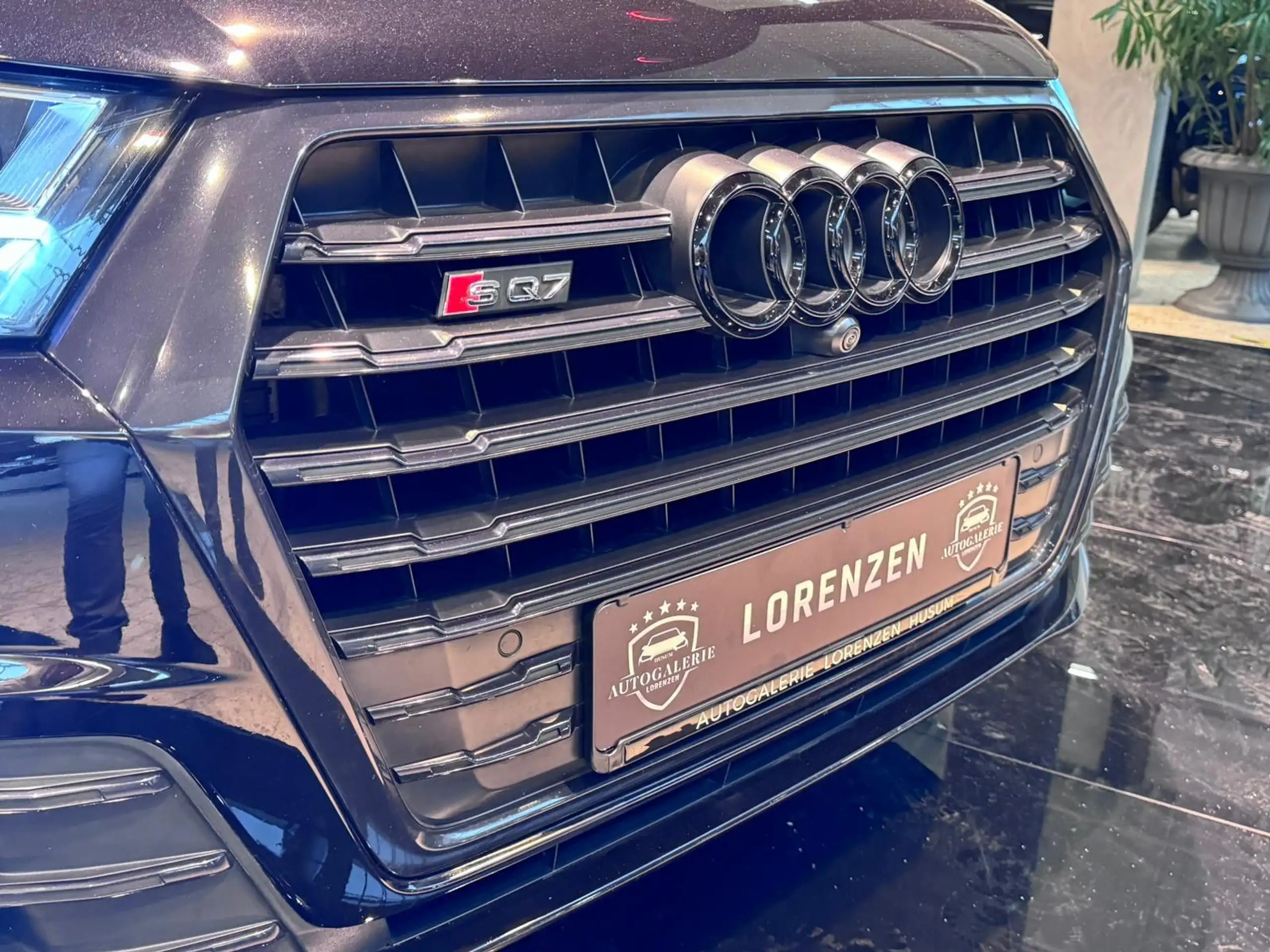 Audi - SQ7