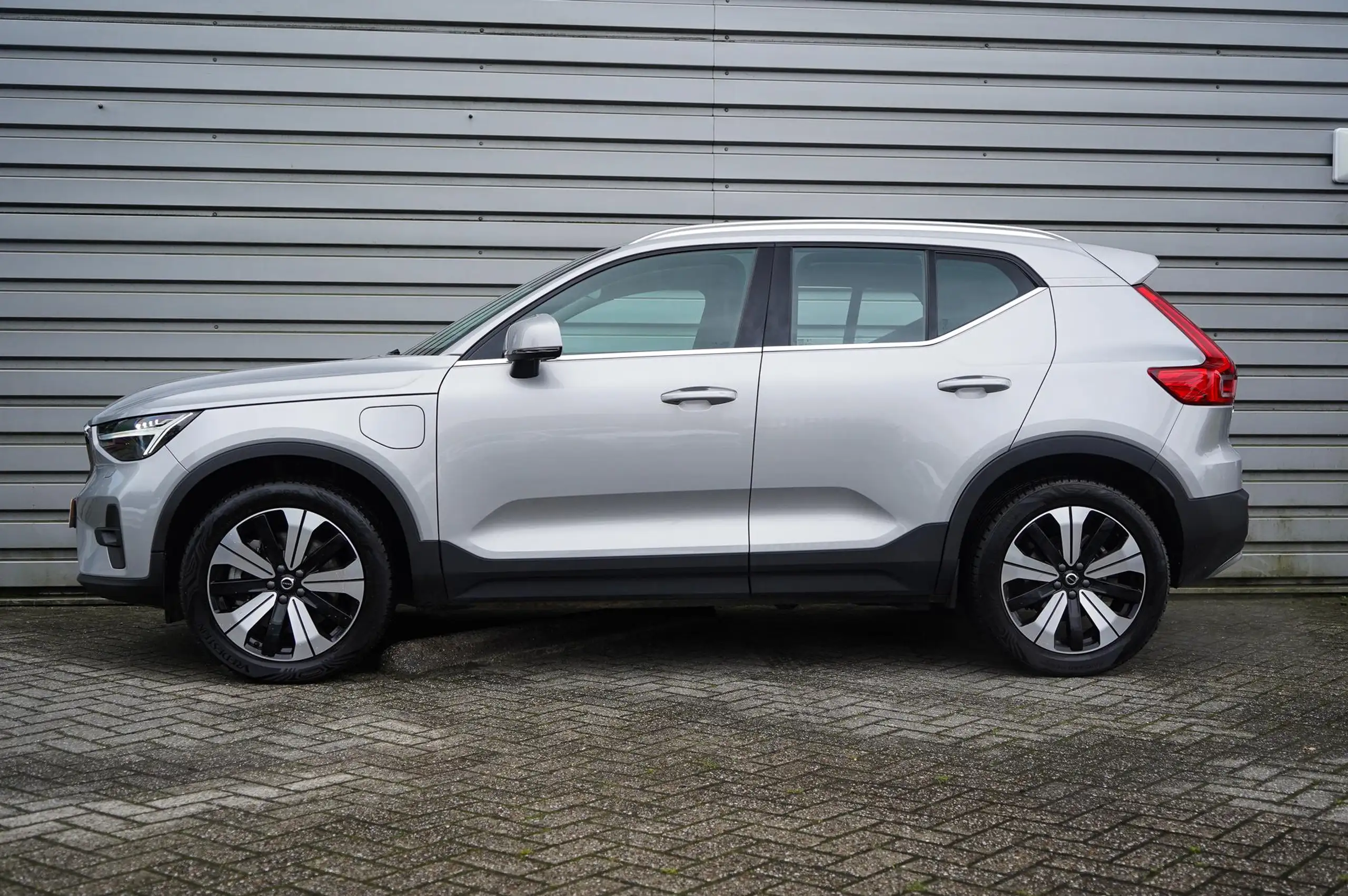 Volvo - XC40