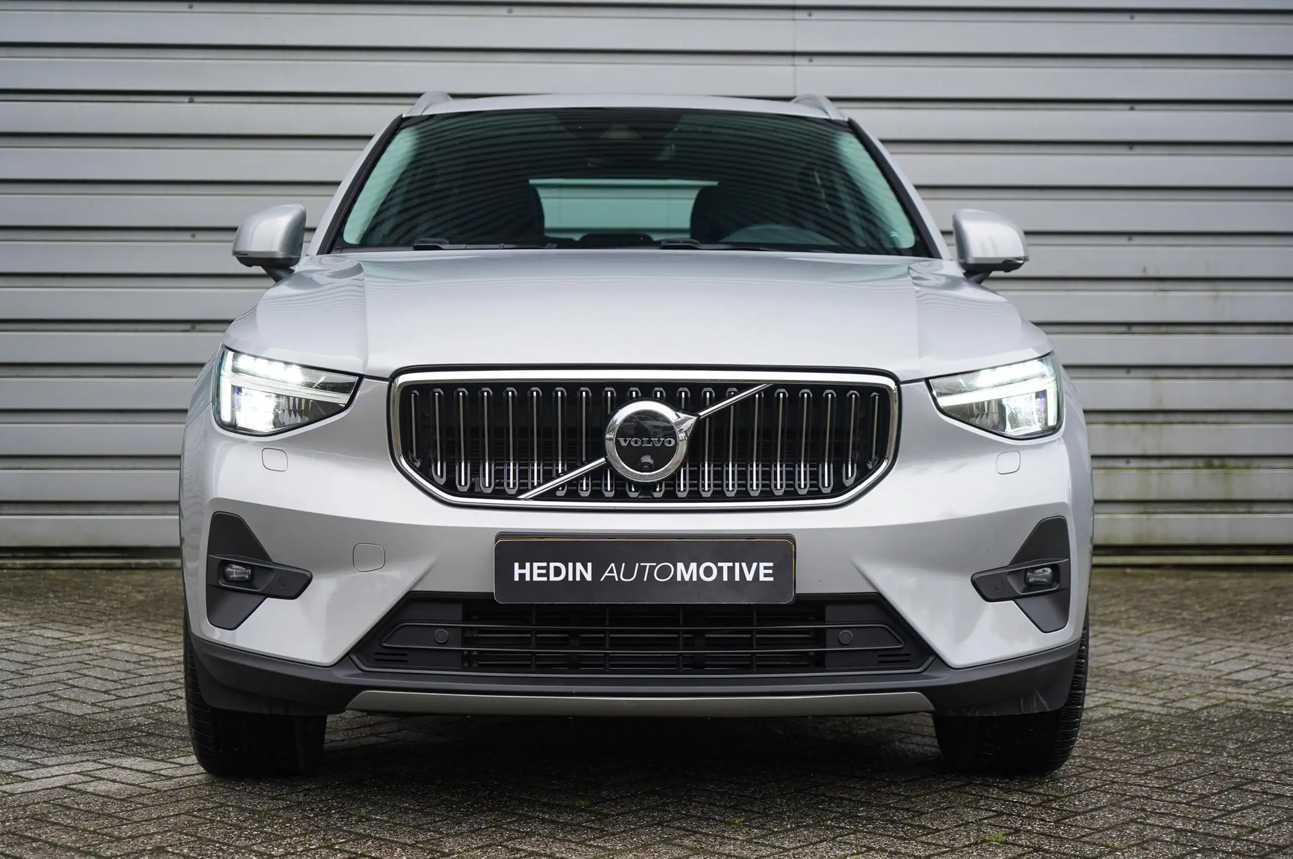 Volvo - XC40