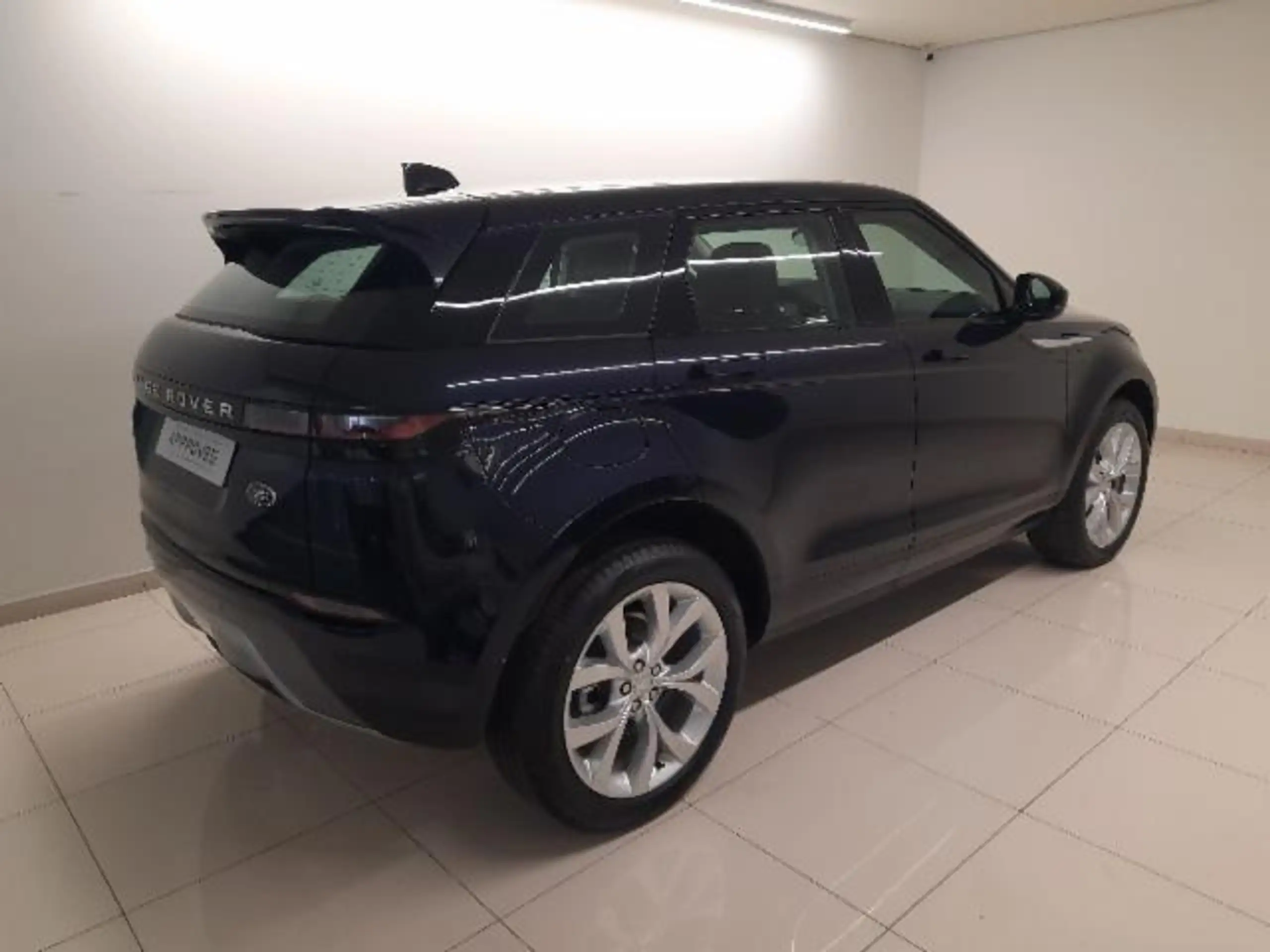 Land Rover - Range Rover Evoque