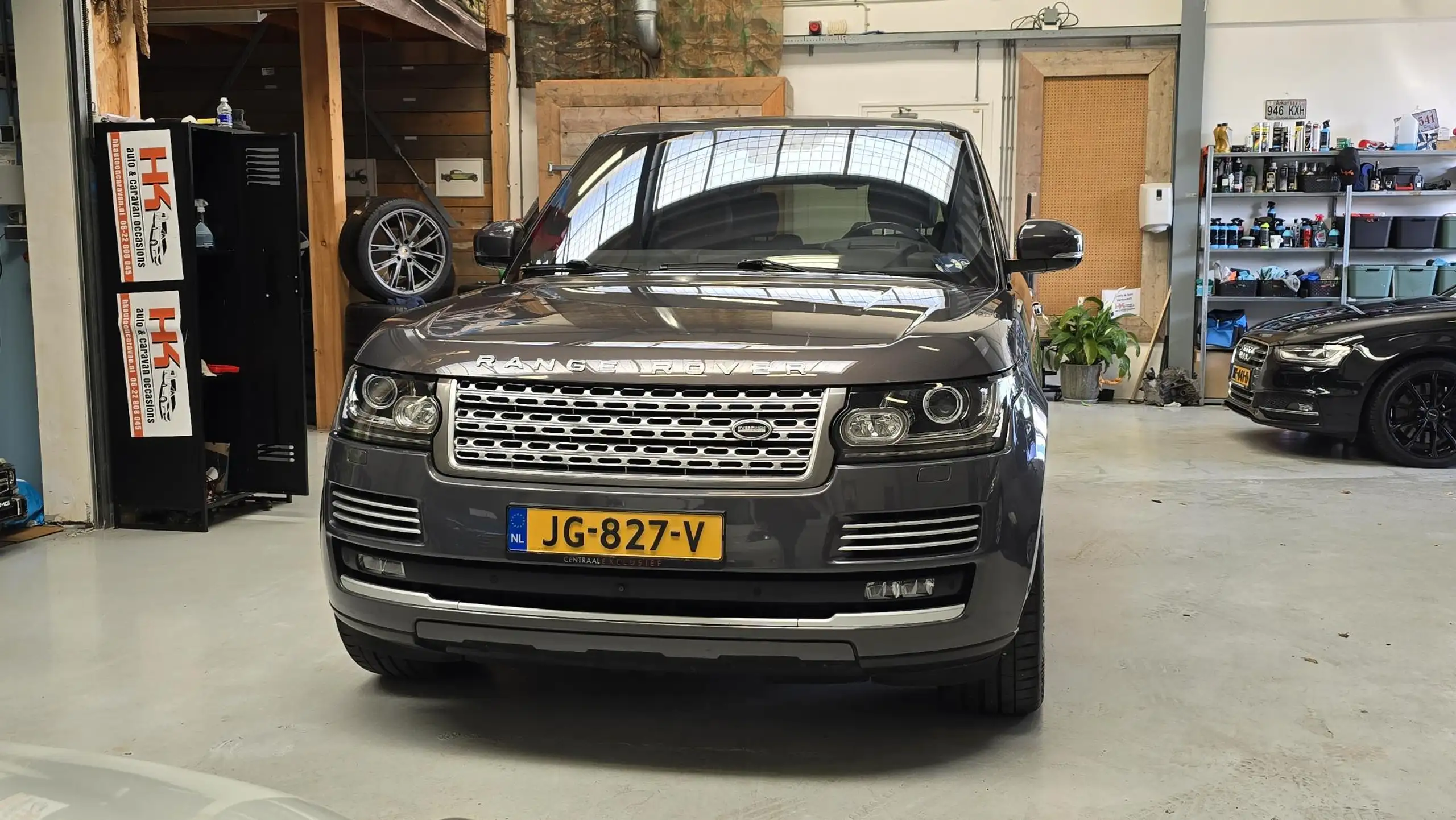 Land Rover - Range Rover