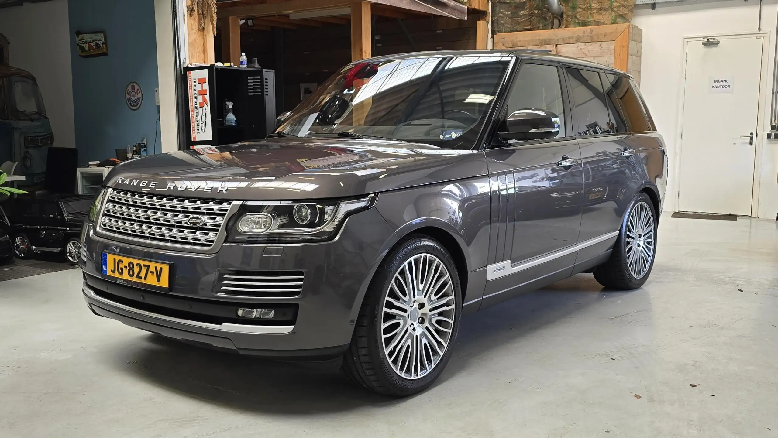 Land Rover - Range Rover