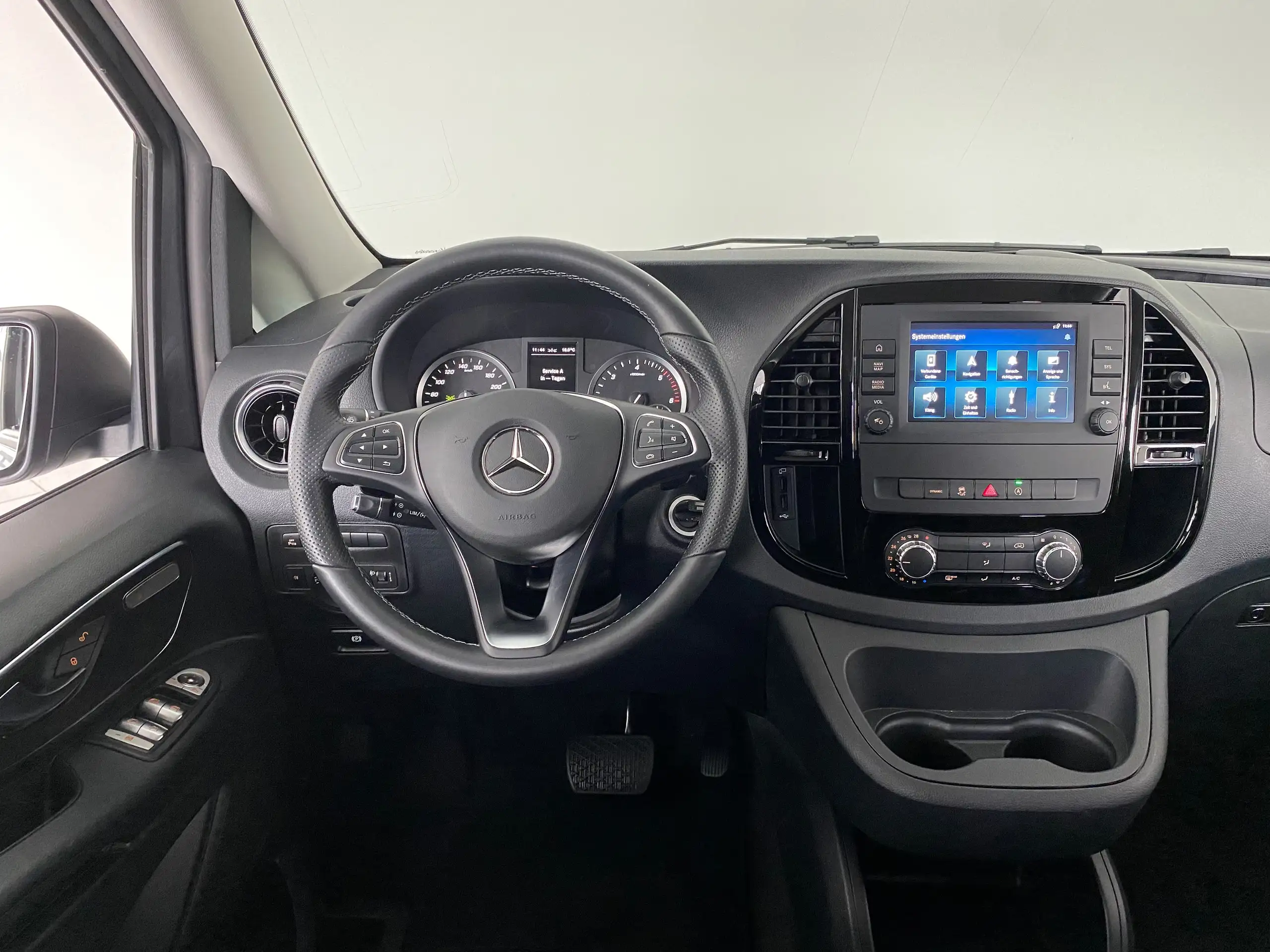 Mercedes-Benz - Vito