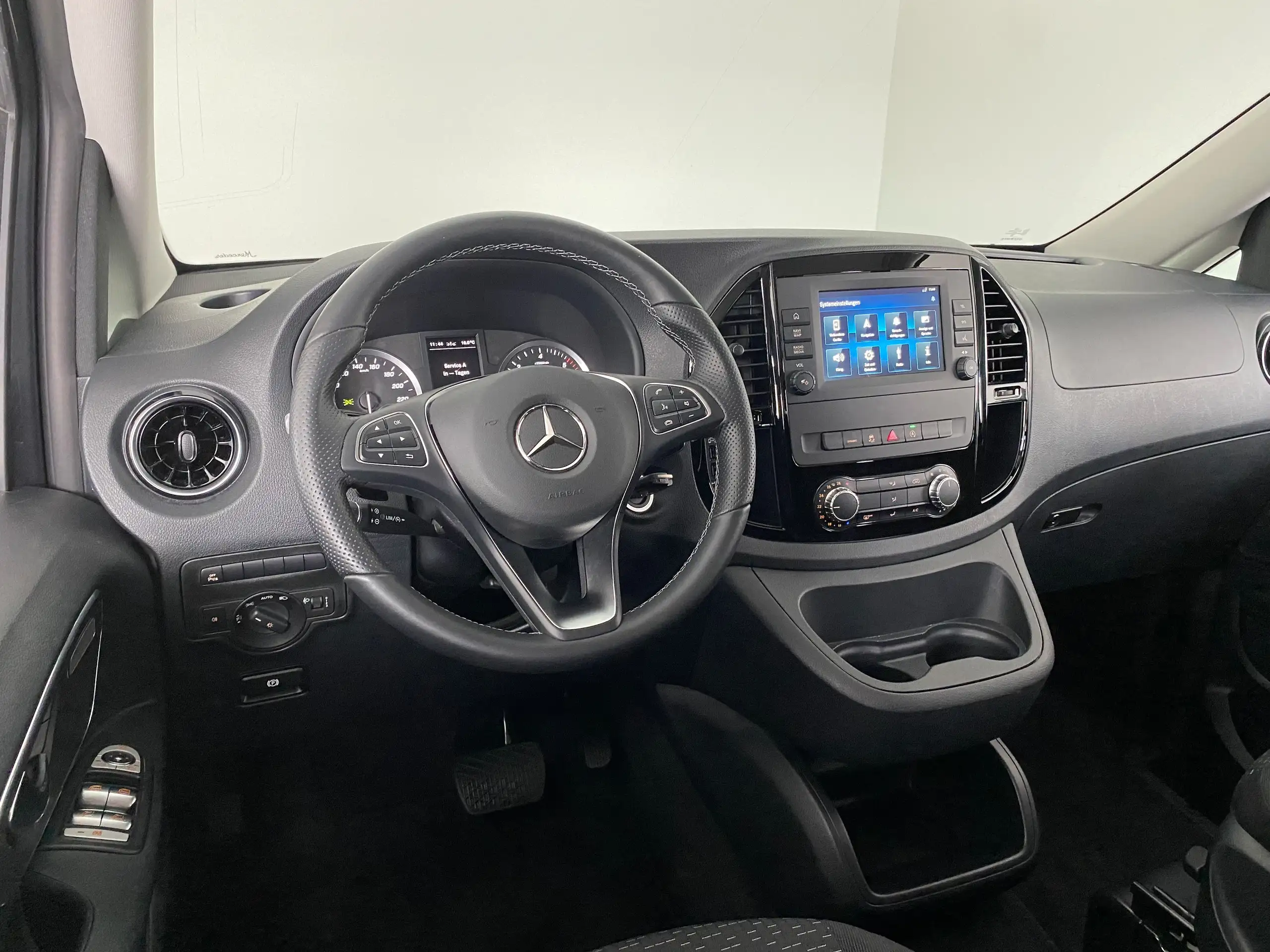 Mercedes-Benz - Vito